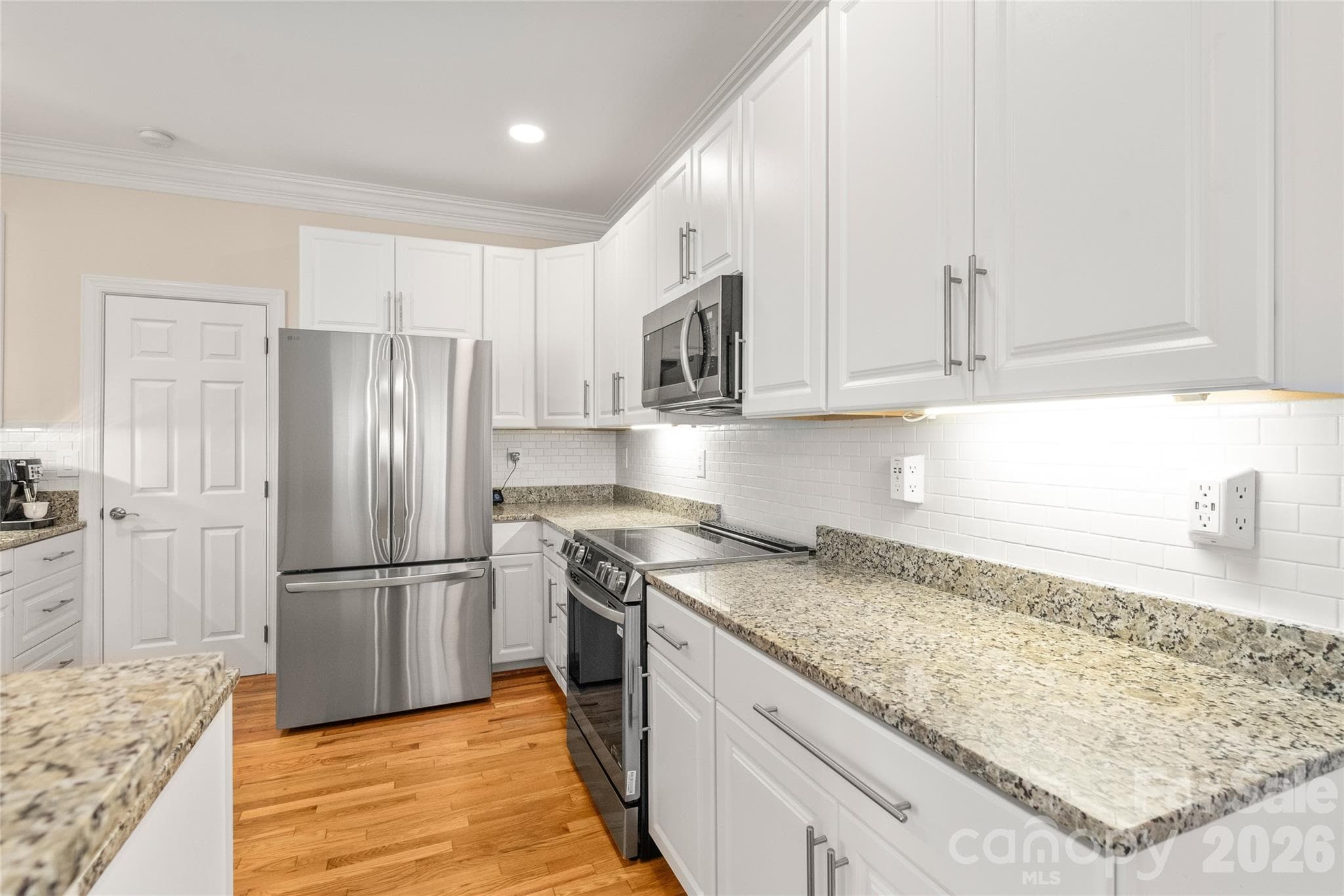 Single Family Residence at 14137 Wild Elm Road, Charlotte, photo 13 of 27