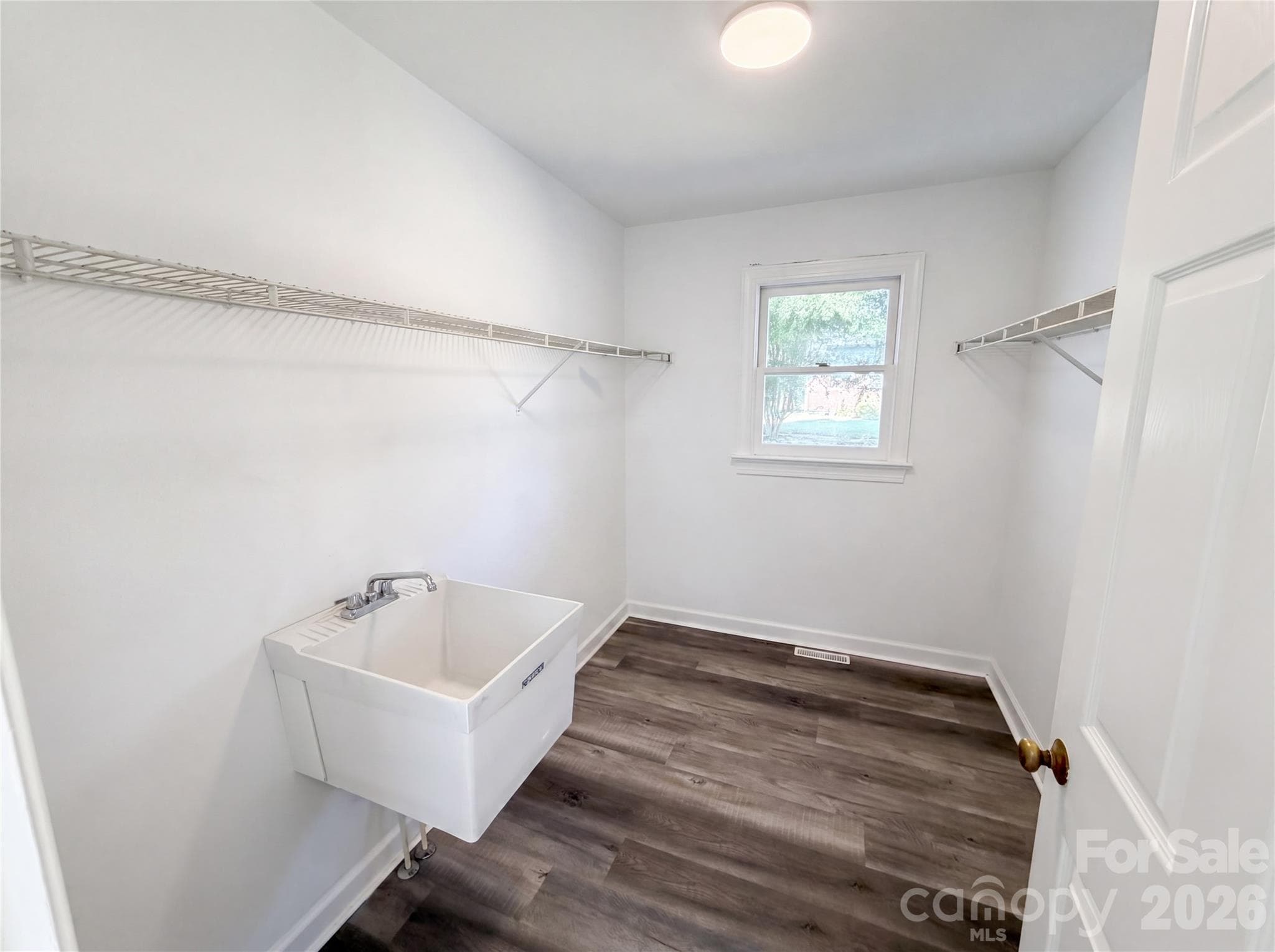 Single Family Residence at 103 Hampshire Court, Salisbury, photo 17 of 22