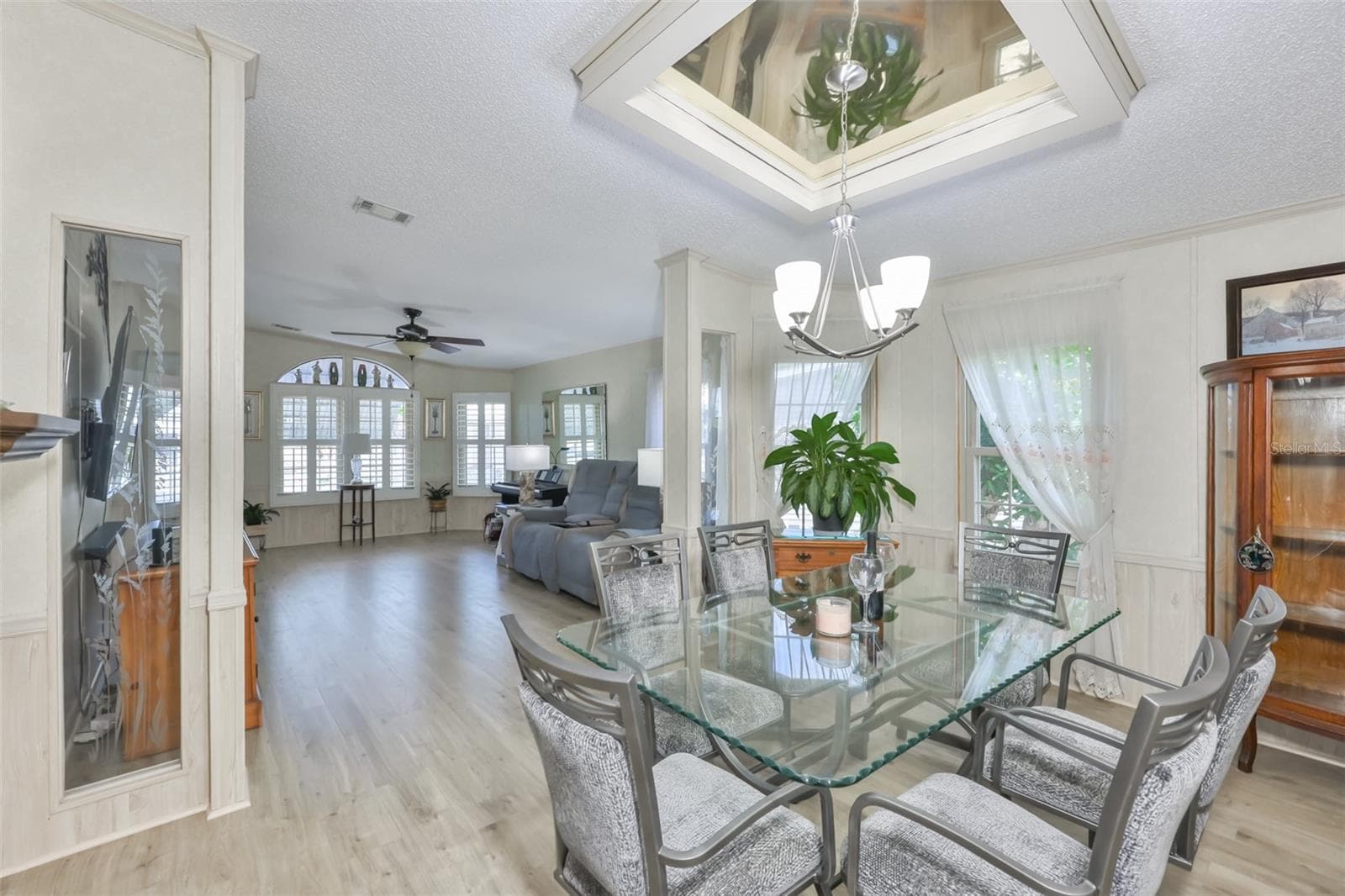 Manufactured Home at 192 S PORT ROYAL LN, APOLLO BEACH, photo 12 of 33