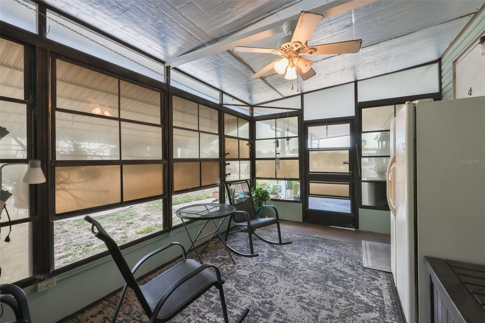 Manufactured Home at 192 S PORT ROYAL LN, APOLLO BEACH, photo 26 of 33
