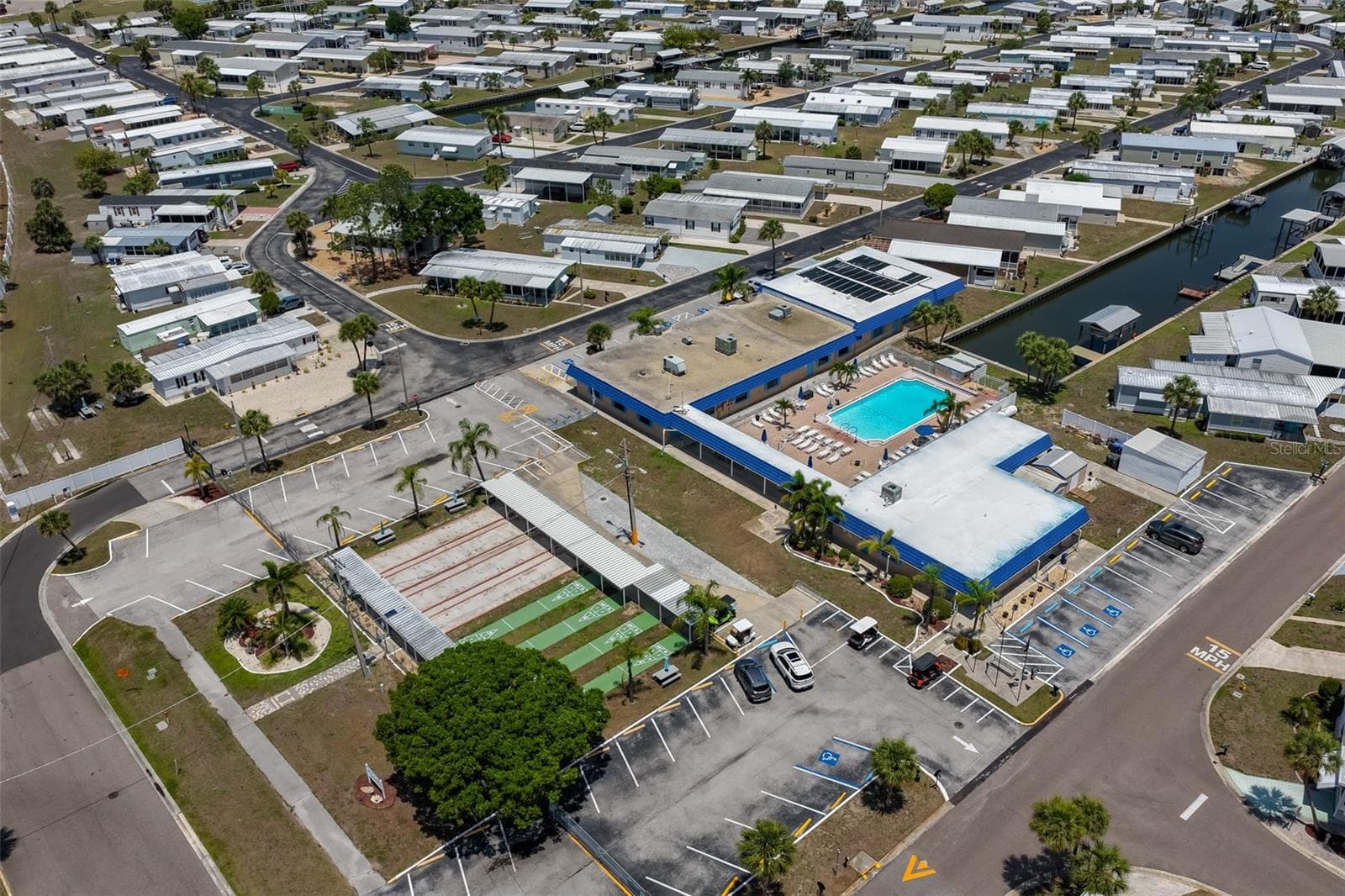 Manufactured Home at 192 S PORT ROYAL LN, APOLLO BEACH, photo 27 of 33