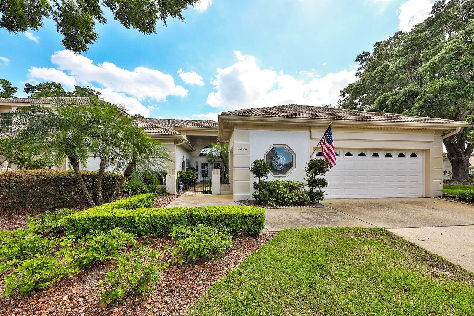 2446 SWEETWATER COUNTRY CLUB DR
