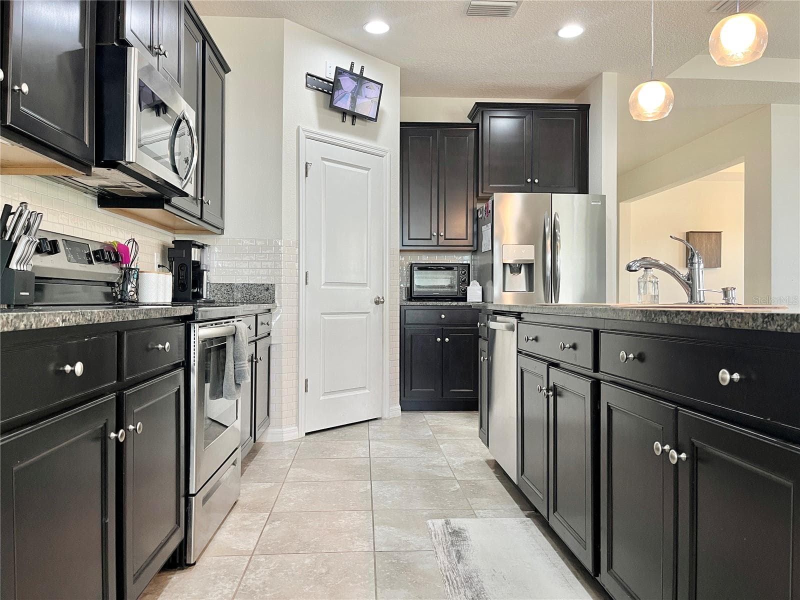 Single Family Residence at 4710 SW 65TH PL, OCALA, photo 9 of 56