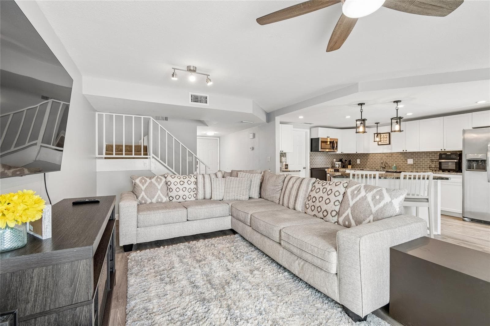 Living Room - 7324 STONE HAVEN CT N, PINELLAS PARK