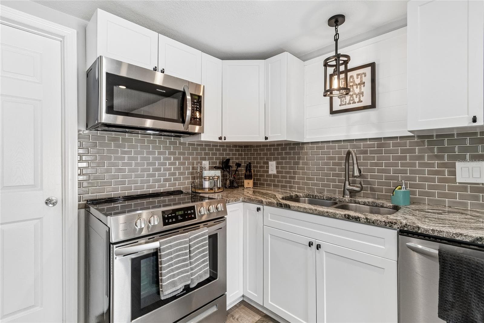 Kitchen - 7324 STONE HAVEN CT N, PINELLAS PARK