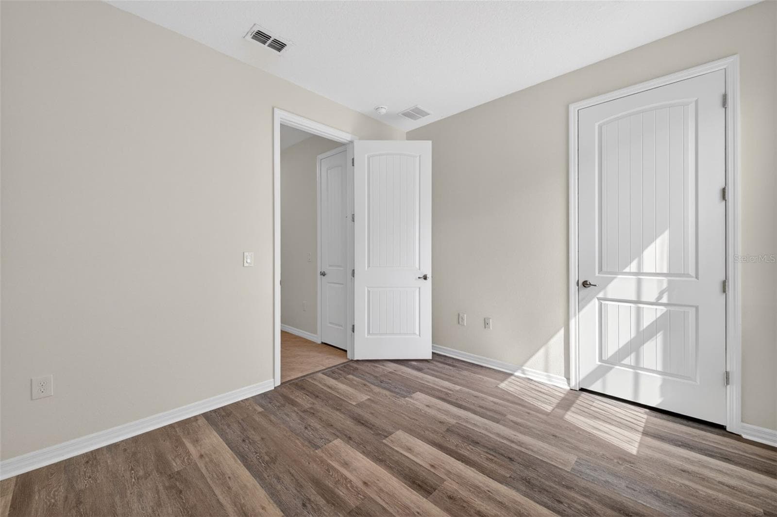 Single Family Residence at 17386 BLAZING STAR CIR, CLERMONT, photo 12 of 31