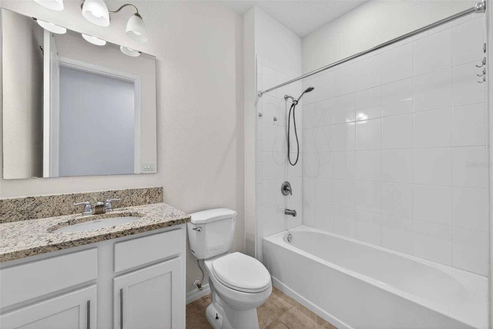 Single Family Residence at 17386 BLAZING STAR CIR, CLERMONT, photo 13 of 31