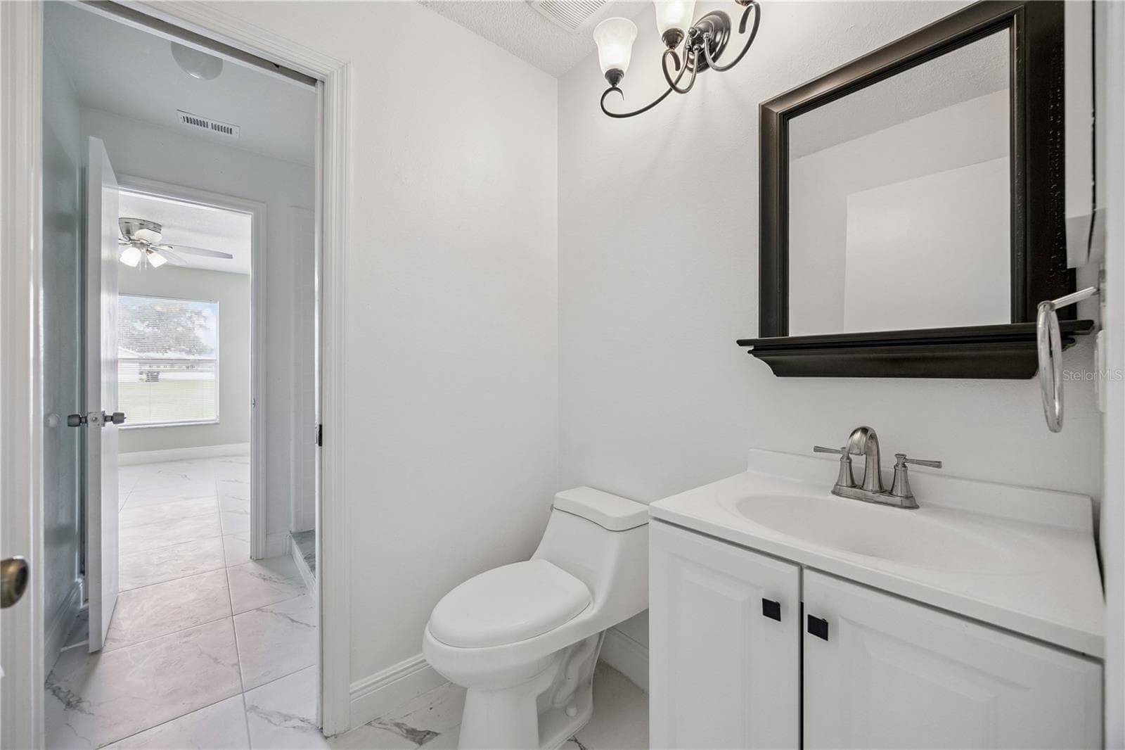 Townhouse at 14451 BAY ISLE DR, ORLANDO, photo 11 of 25