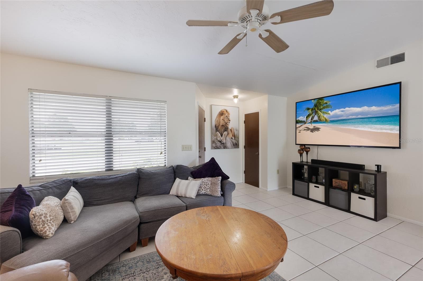 Single Family Residence at 5202 FOXCROFT CT, SARASOTA, photo 8 of 30