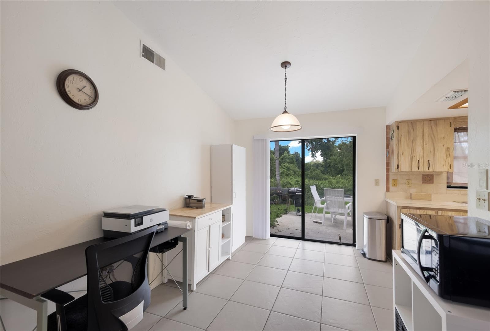 Single Family Residence at 5202 FOXCROFT CT, SARASOTA, photo 10 of 30