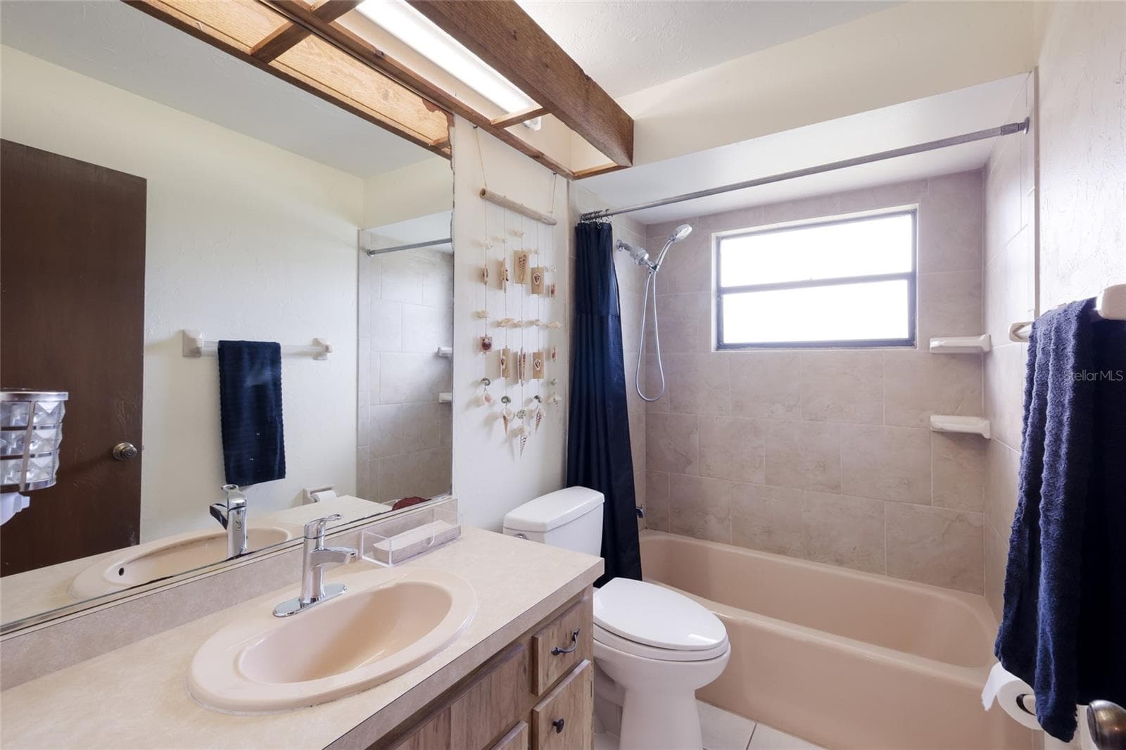 Single Family Residence at 5202 FOXCROFT CT, SARASOTA, photo 17 of 30