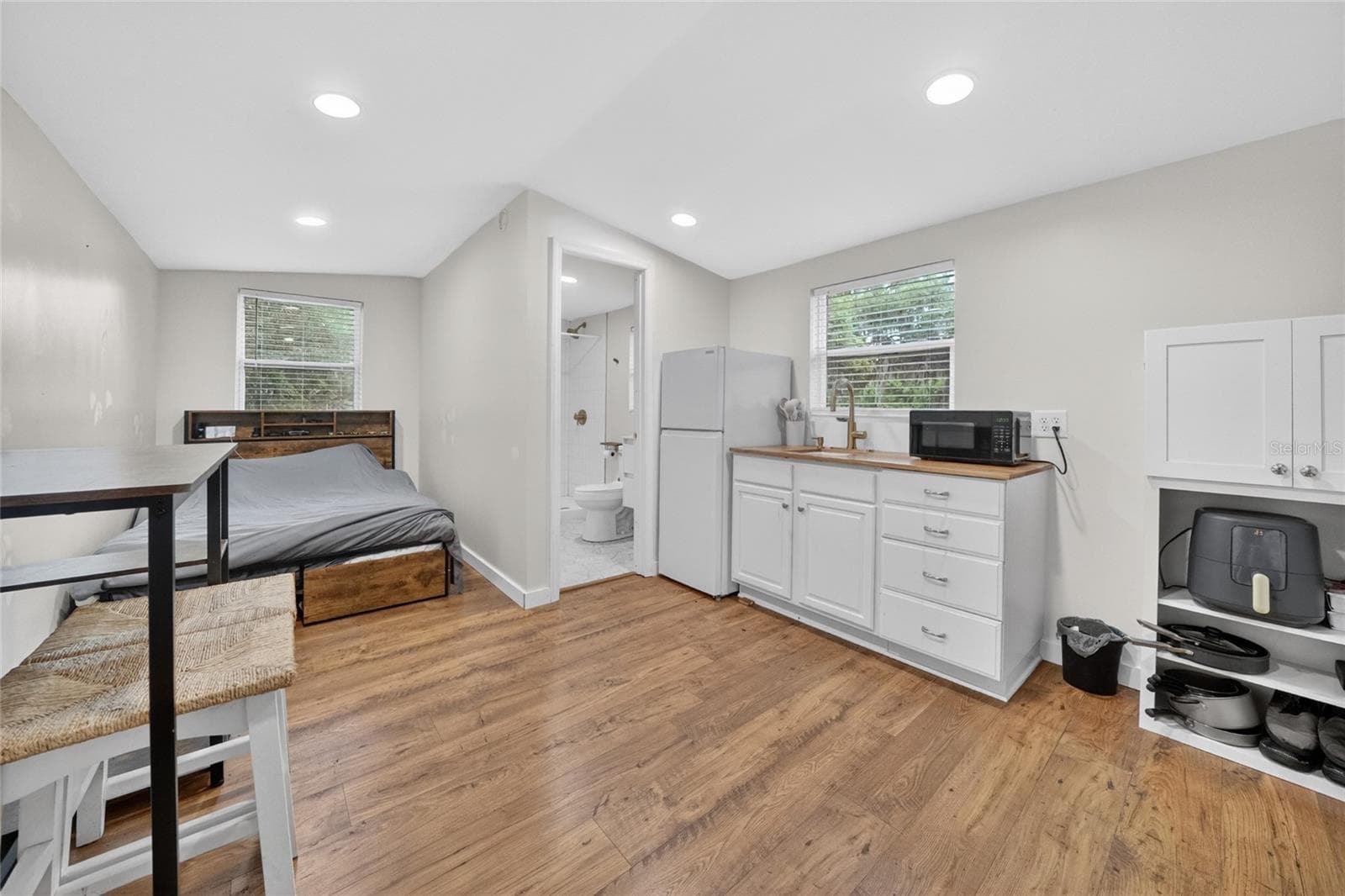 In-law suite - 529 E GOTTSCHE AVE, EUSTIS
