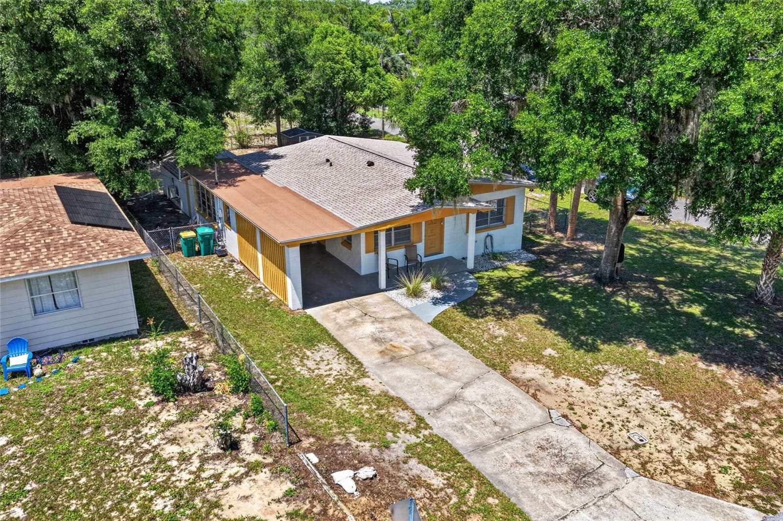 Single Family Residence at 529 E GOTTSCHE AVE, EUSTIS, photo 23 of 37