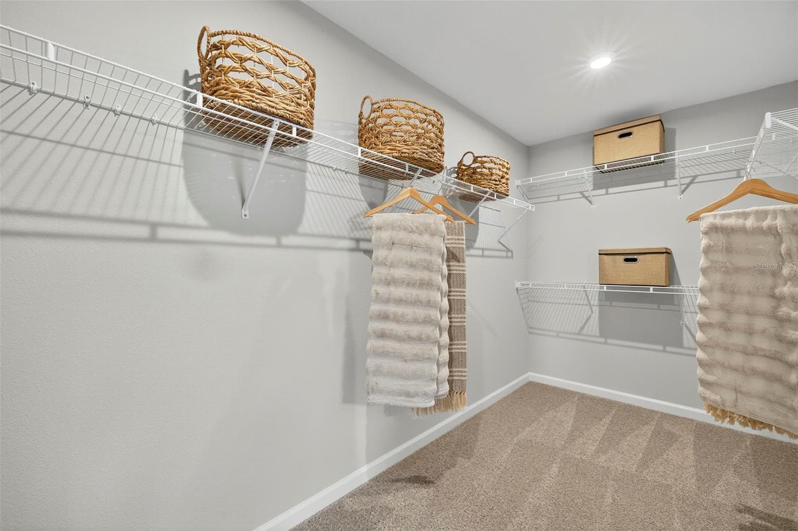 Model from another community of same floor plan - 34877 ARBOR RETREAT DR, DADE CITY