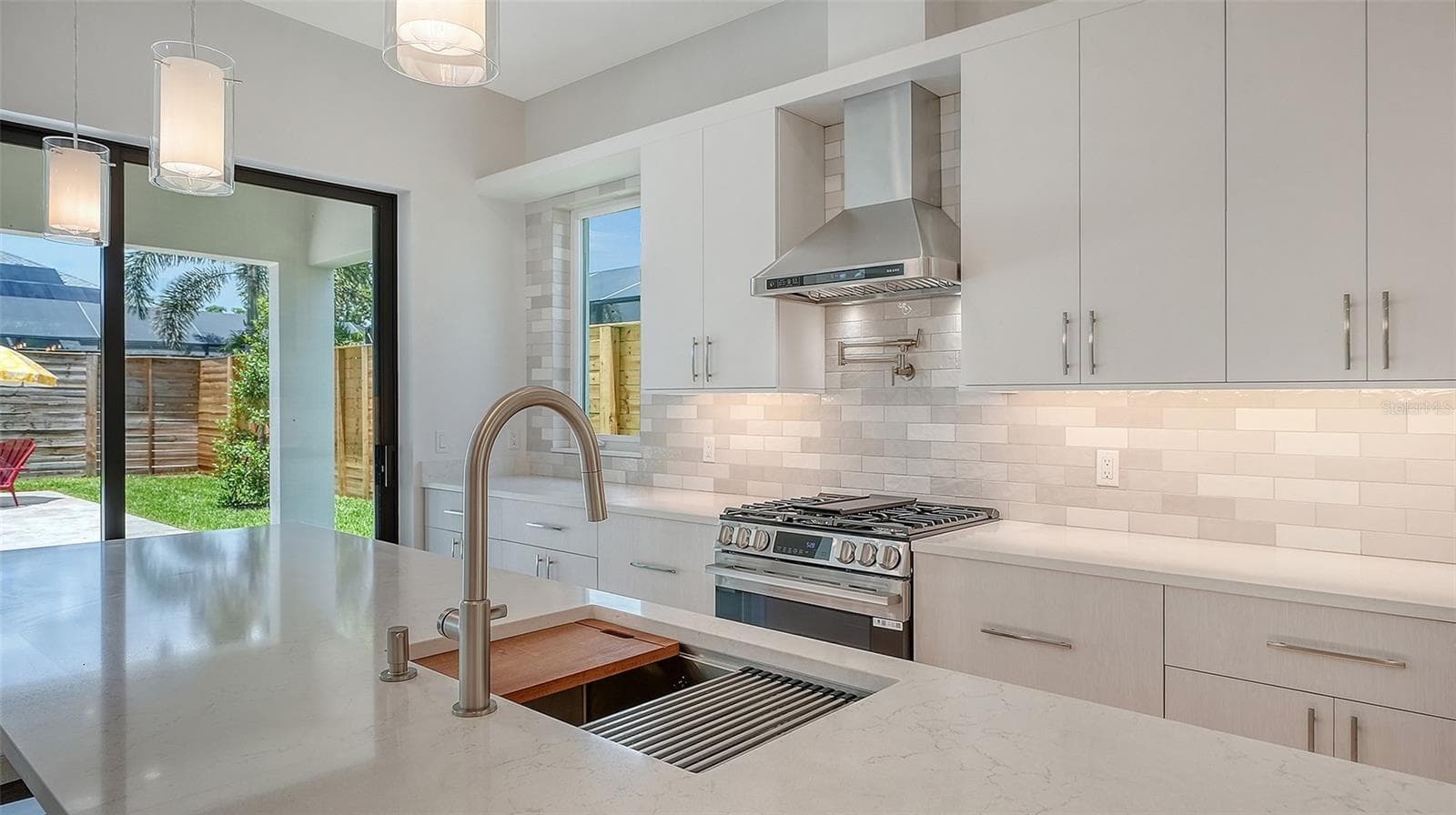 Single Family Residence at 2225 FLORINDA ST, SARASOTA, photo 13 of 62