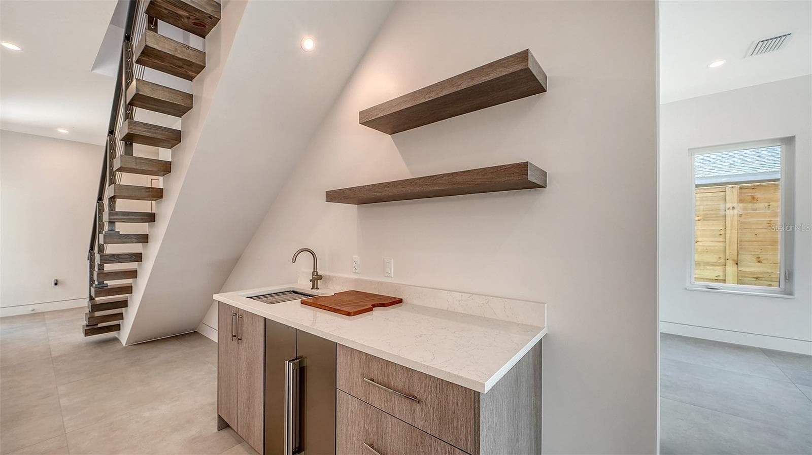Coffee bar, prep station, beverage refrigerator - 2225 FLORINDA ST, SARASOTA