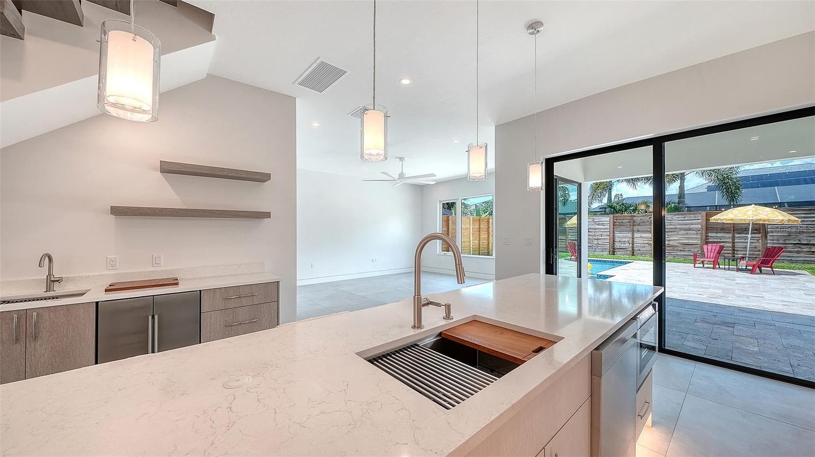 Single Family Residence at 2225 FLORINDA ST, SARASOTA, photo 19 of 62