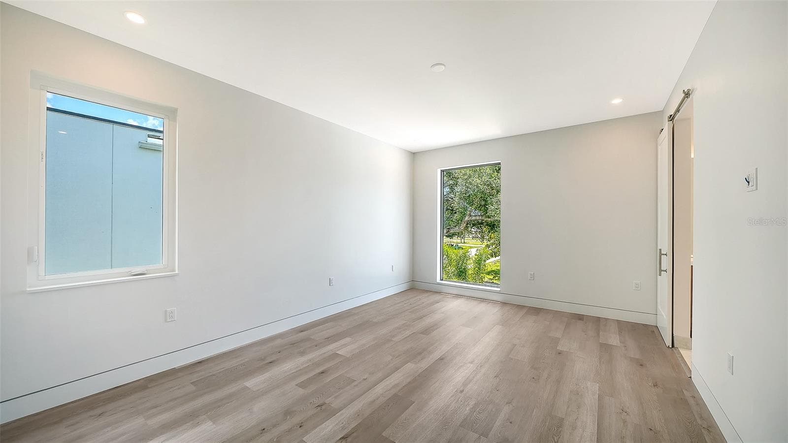Single Family Residence at 2225 FLORINDA ST, SARASOTA, photo 32 of 62