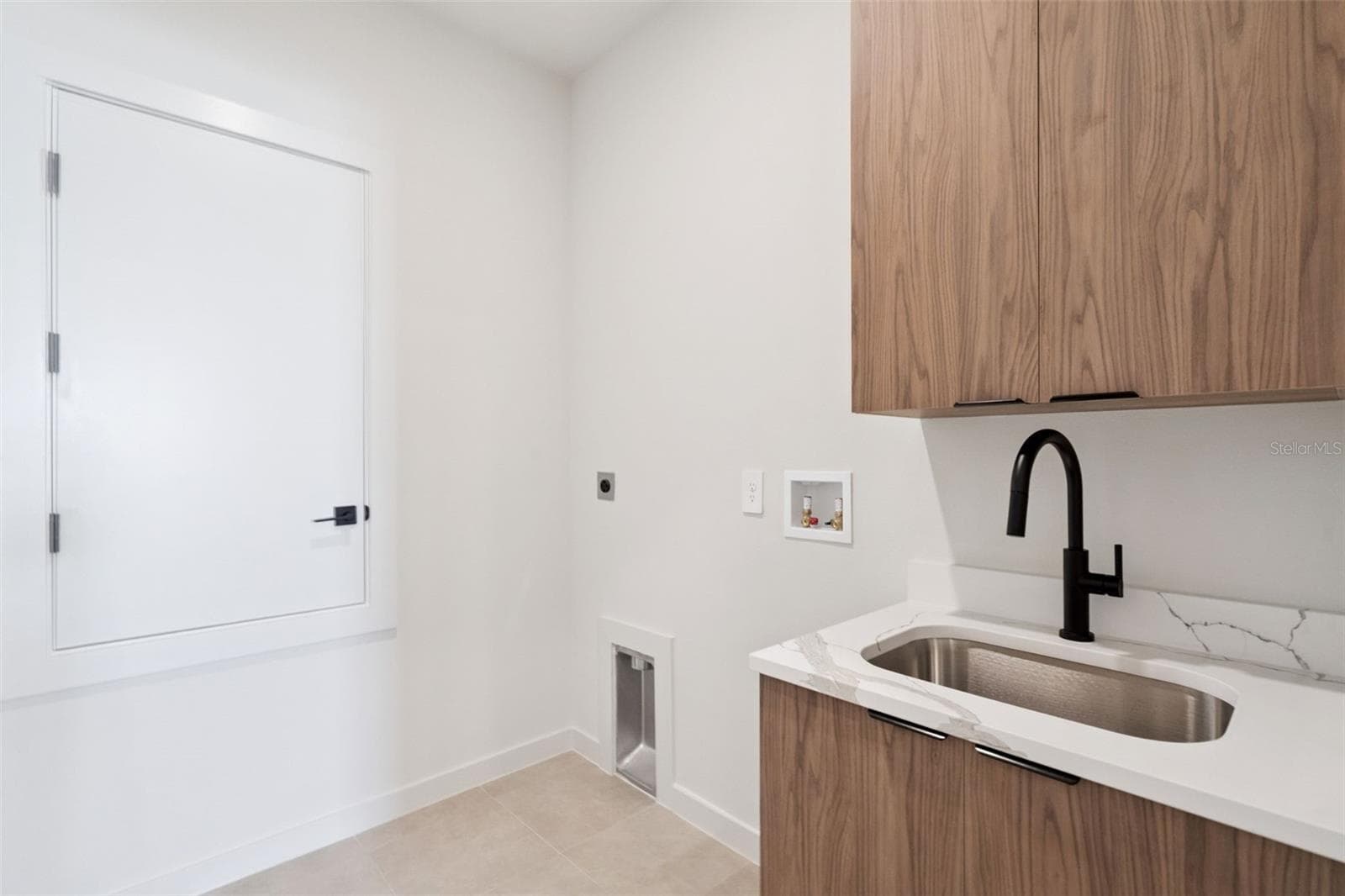 Single Family Residence at 450 SKYFIELD CT, LADY LAKE, photo 27 of 32