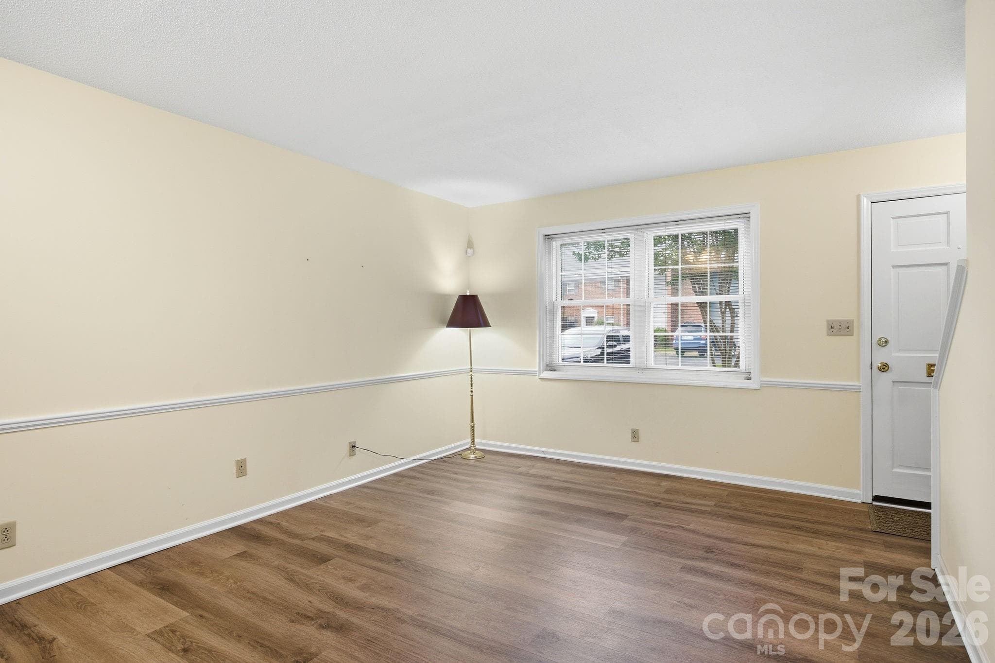 Condominium at 1300 Larchmont Place, Salisbury, photo 10 of 32