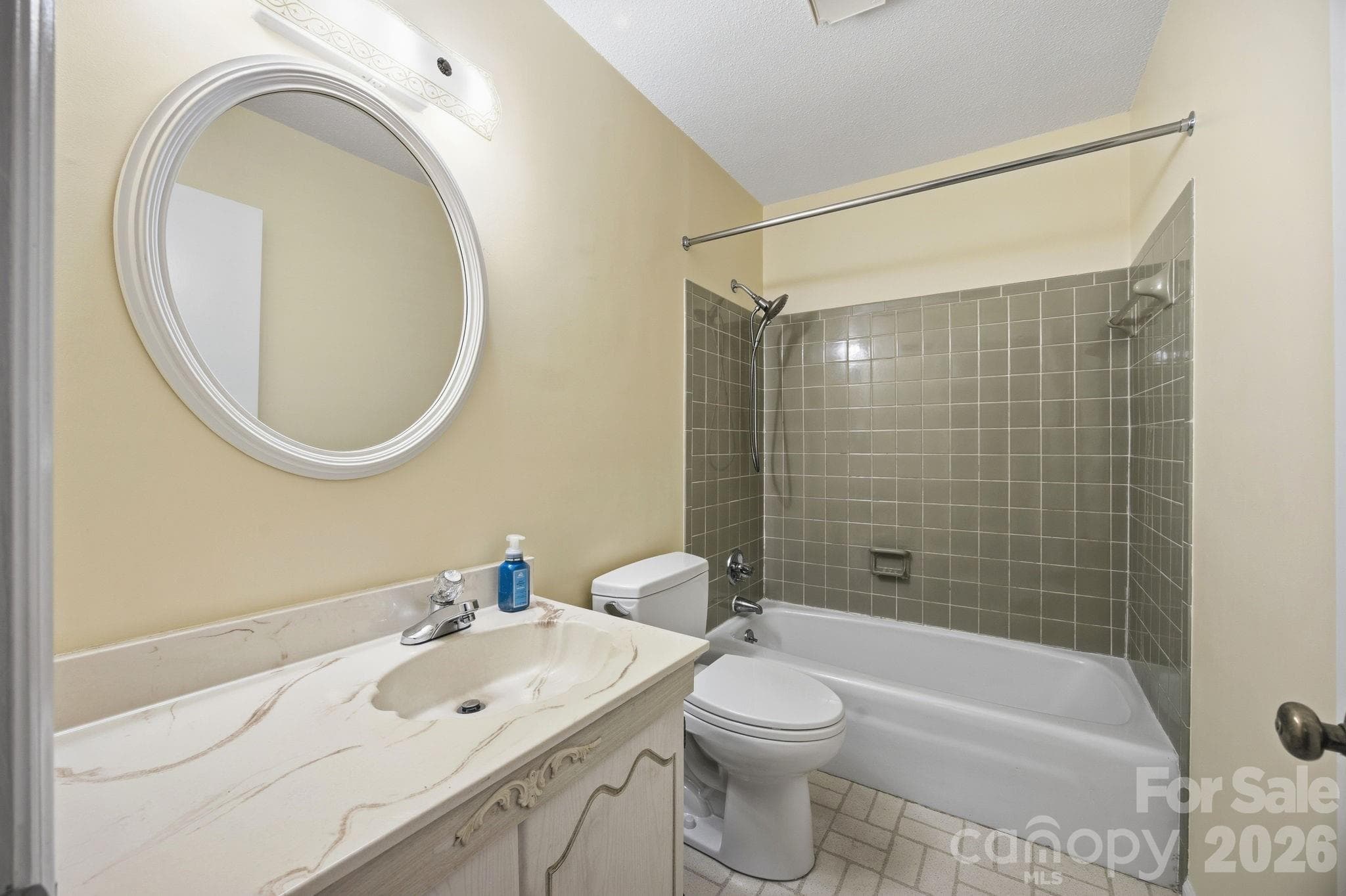 Condominium at 1300 Larchmont Place, Salisbury, photo 21 of 32