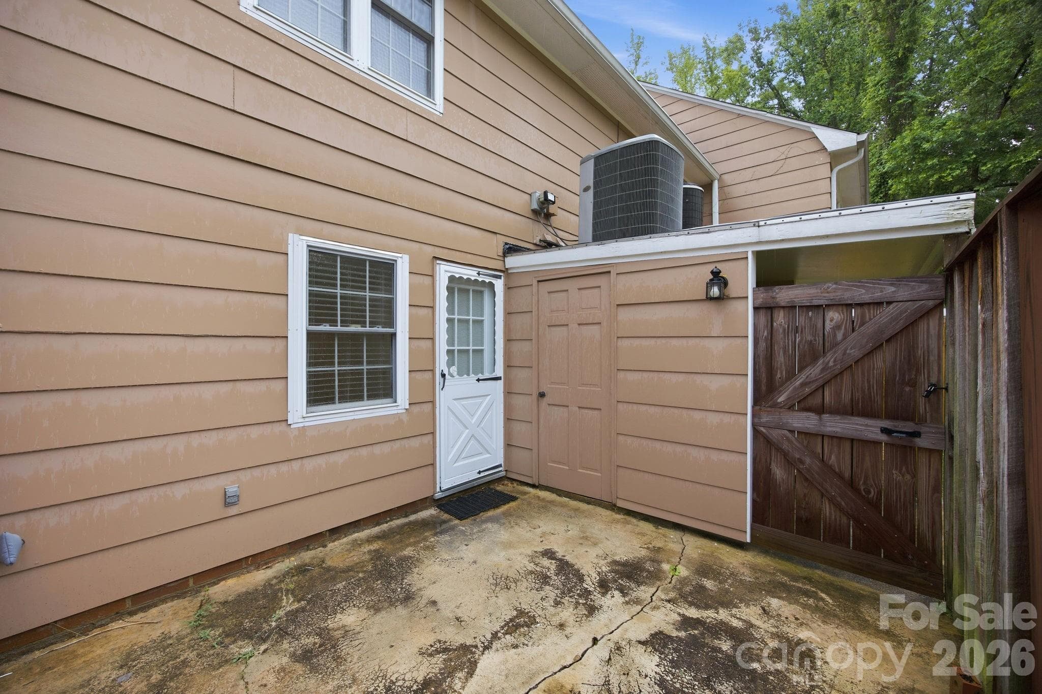 Condominium at 1300 Larchmont Place, Salisbury, photo 25 of 32
