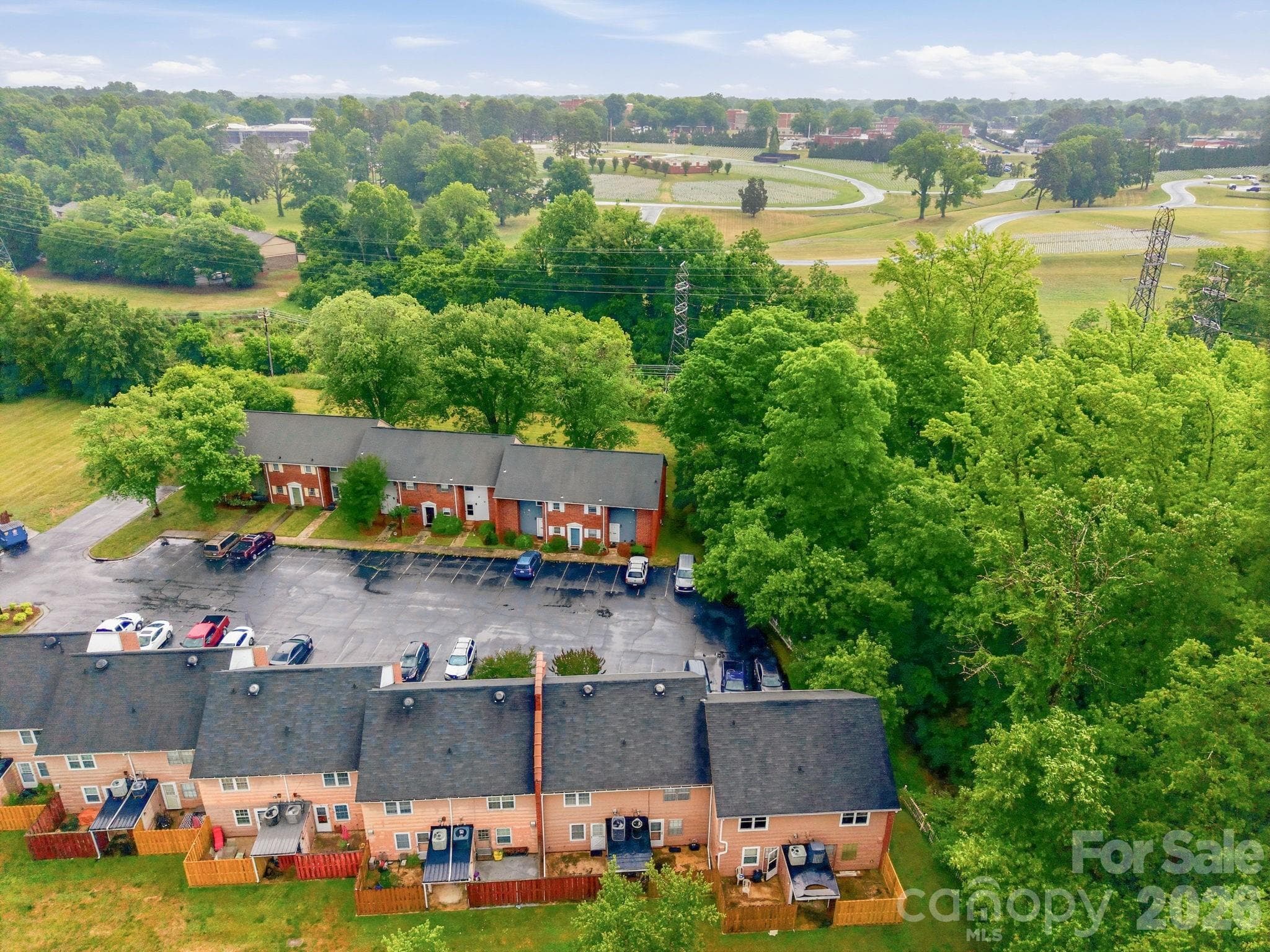 Condominium at 1300 Larchmont Place, Salisbury, photo 31 of 32