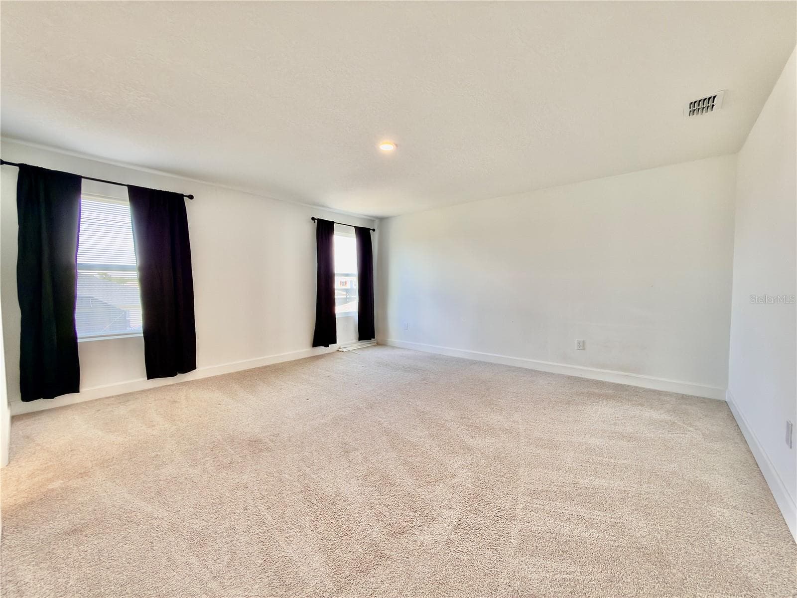 Single Family Residence at 2968 WILD MULBERRY DR, CLERMONT, photo 15 of 33