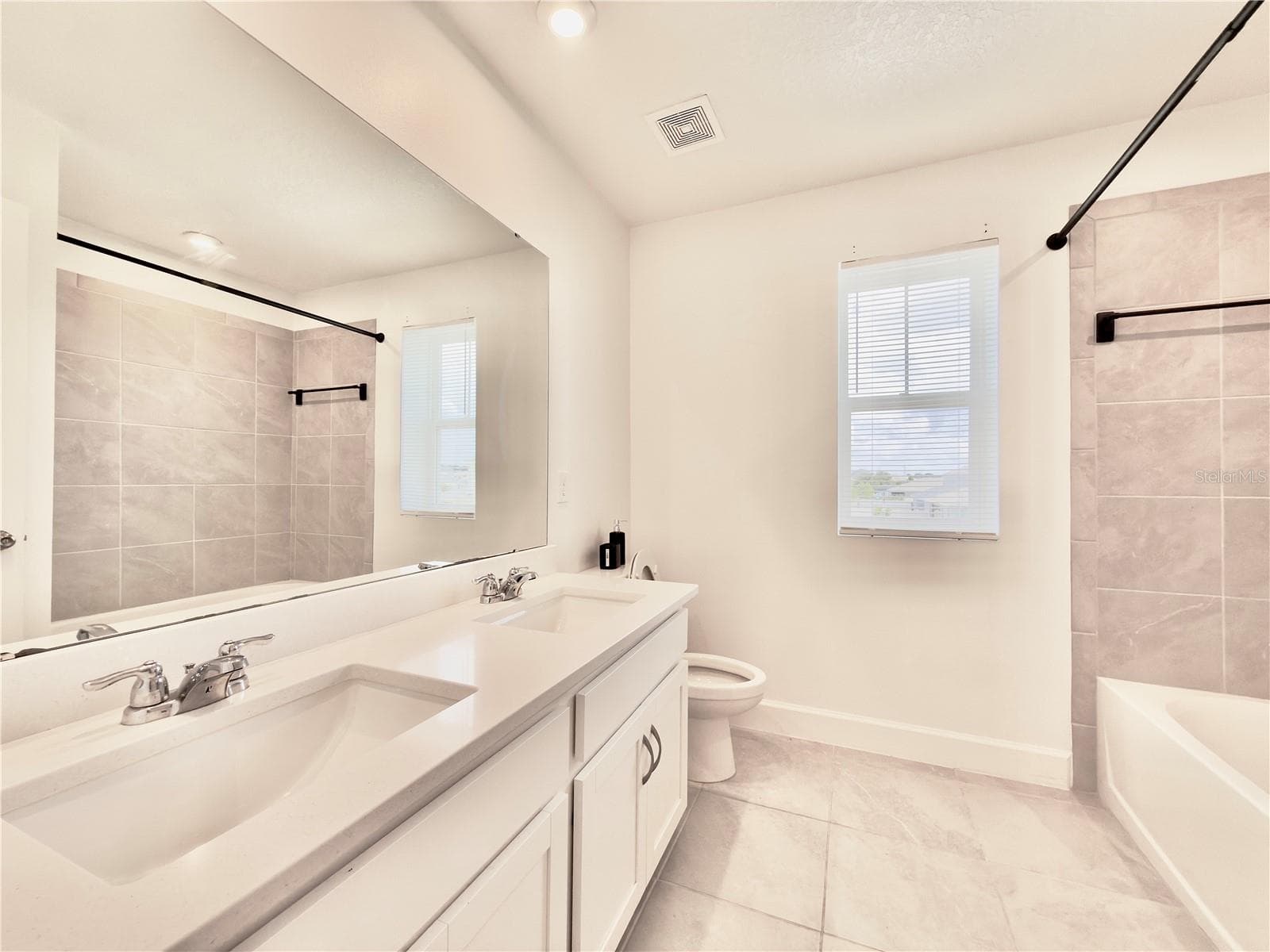 Single Family Residence at 2968 WILD MULBERRY DR, CLERMONT, photo 27 of 33