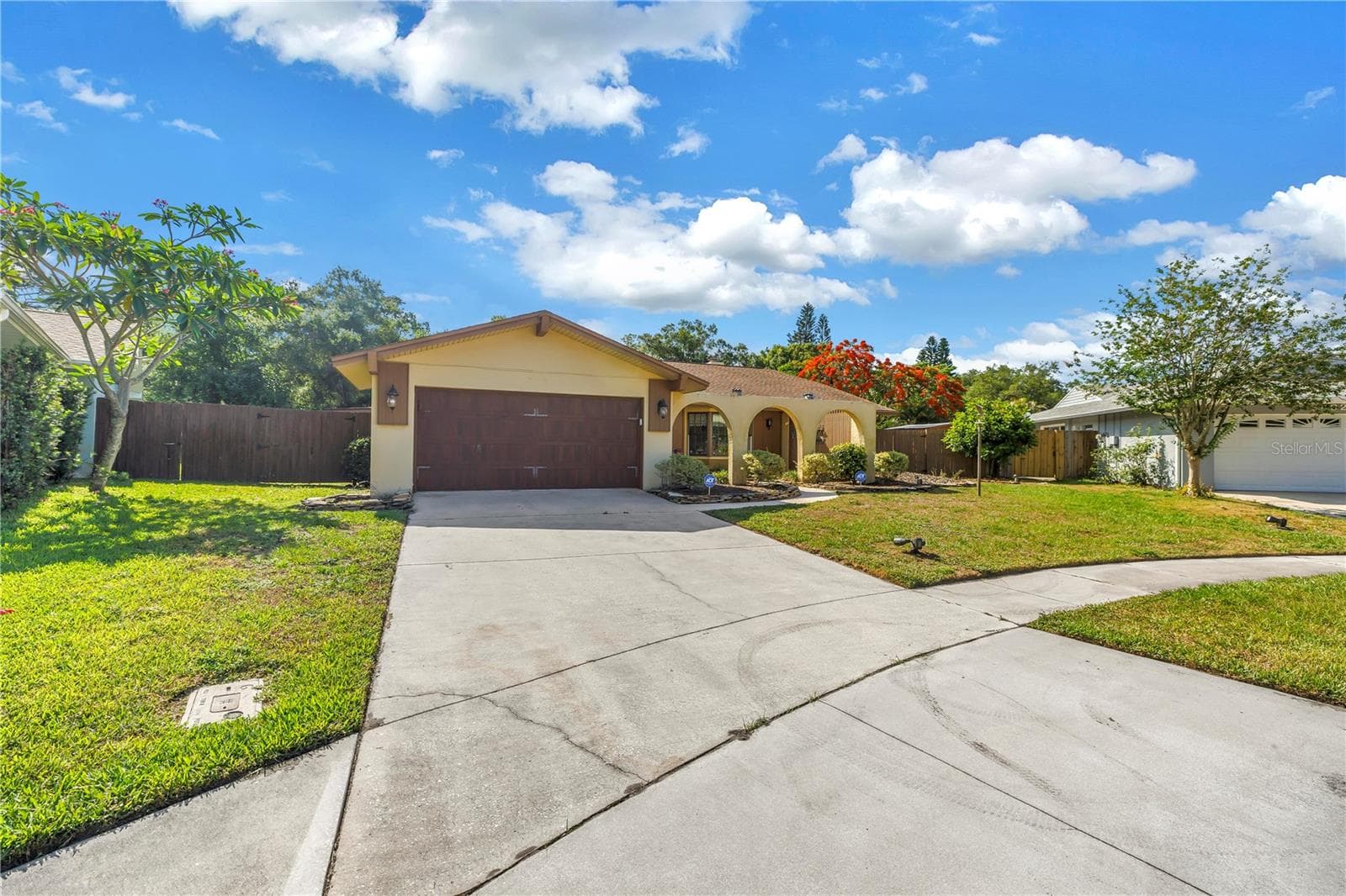 Single Family Residence at 10657 DEL PRADO DR E, LARGO, photo 4 of 76