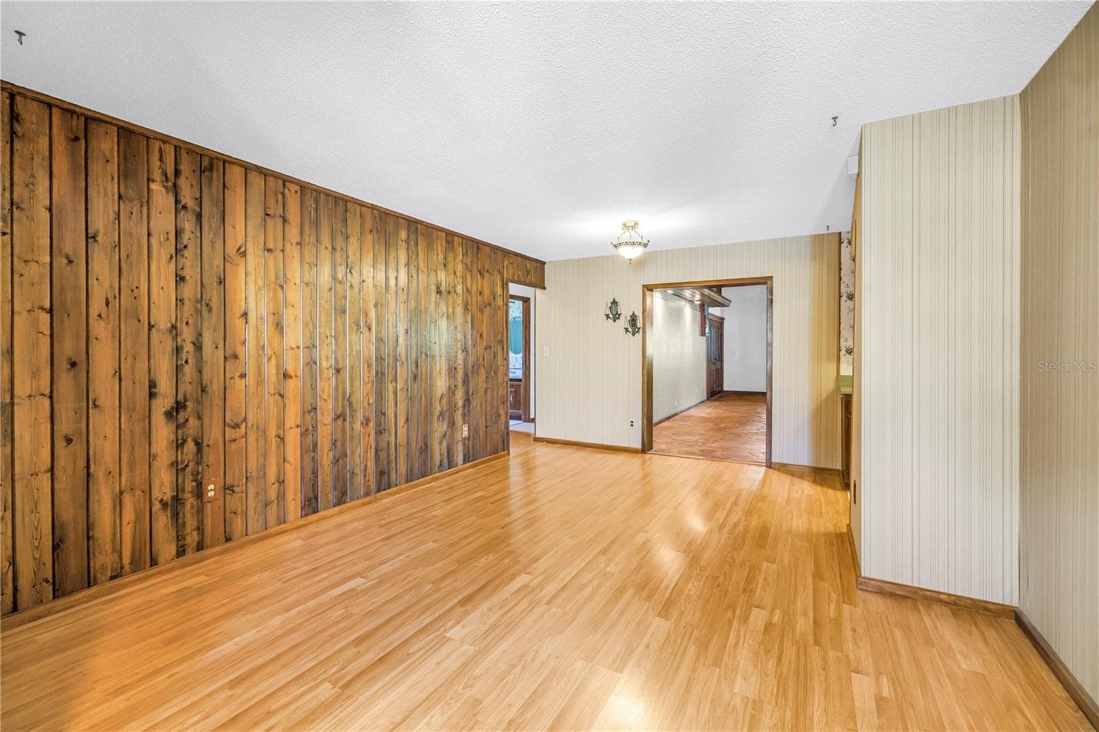 Single Family Residence at 10657 DEL PRADO DR E, LARGO, photo 10 of 76