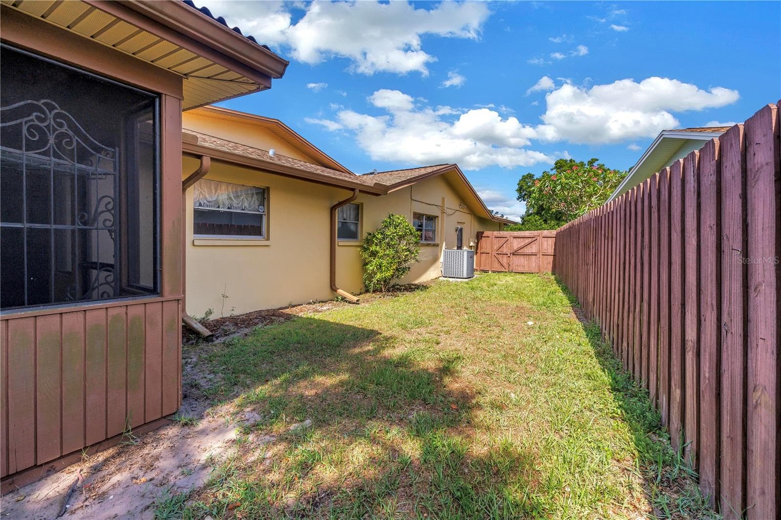 Single Family Residence at 10657 DEL PRADO DR E, LARGO, photo 62 of 76