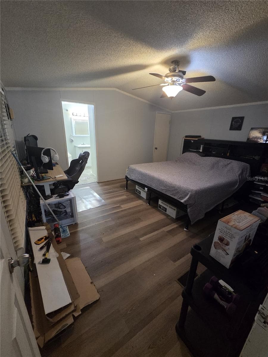 Manufactured Home at 7473 135TH CIR, LIVE OAK, photo 16 of 23