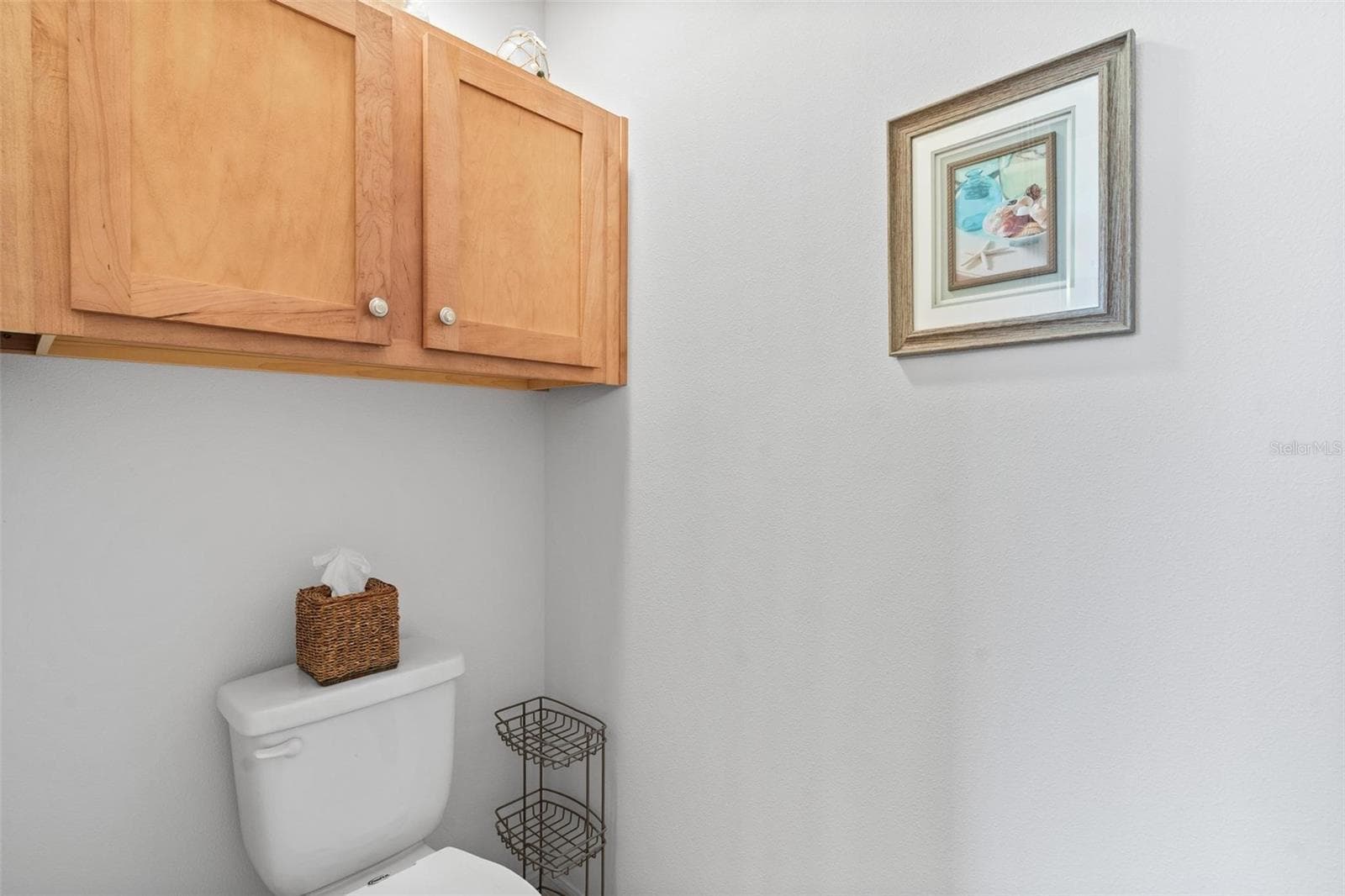 Separate water closet for privacy. - 6115 LANDINGS BLVD, LADY LAKE