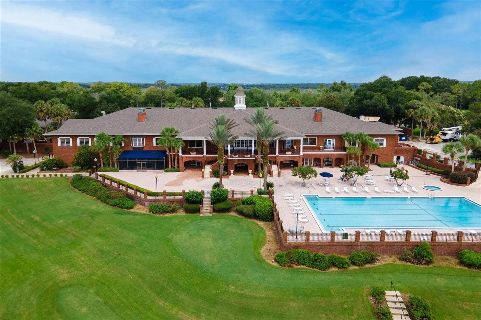 Clubhouse to enjoy Pool, Fitness, Restaurants and More... - 6115 LANDINGS BLVD, LADY LAKE