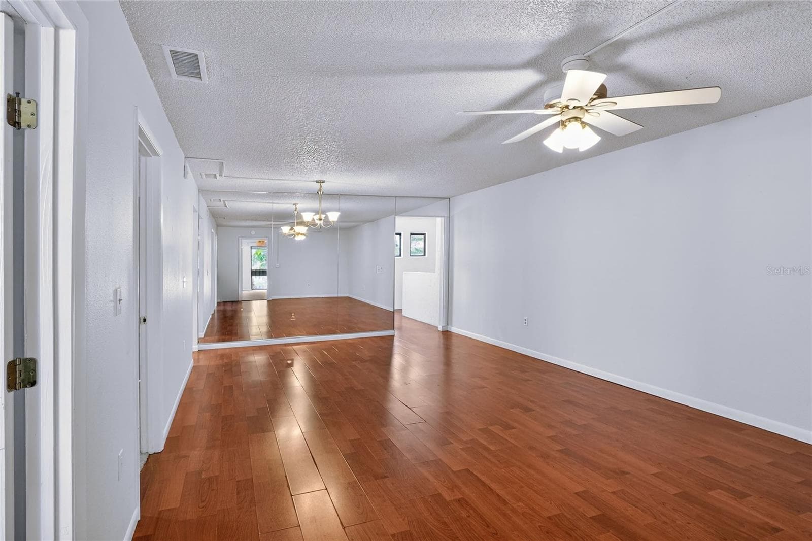 Condominium at 1810 VILLAGE CT, MULBERRY, photo 15 of 55
