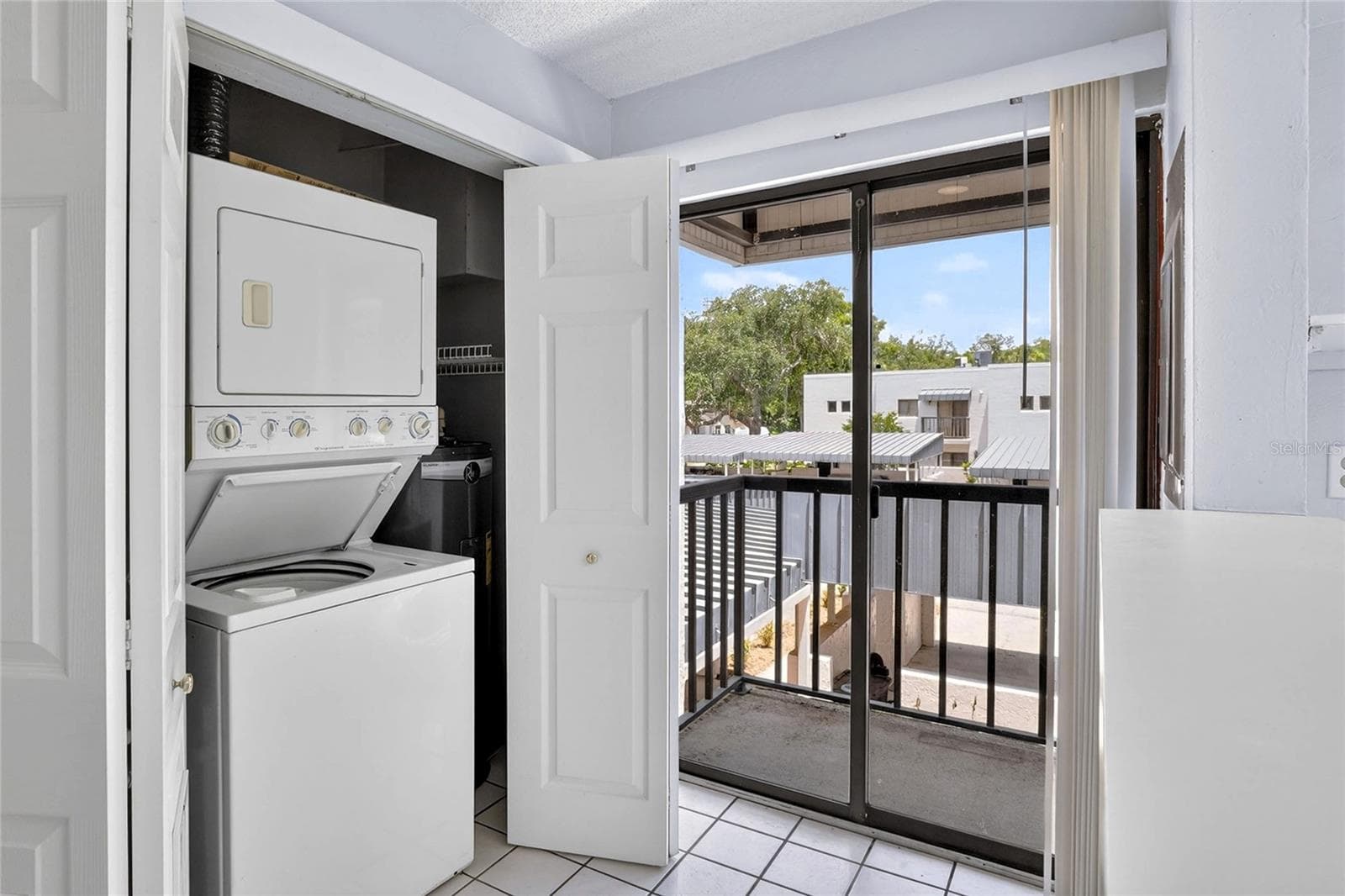 Condominium at 1810 VILLAGE CT, MULBERRY, photo 22 of 55