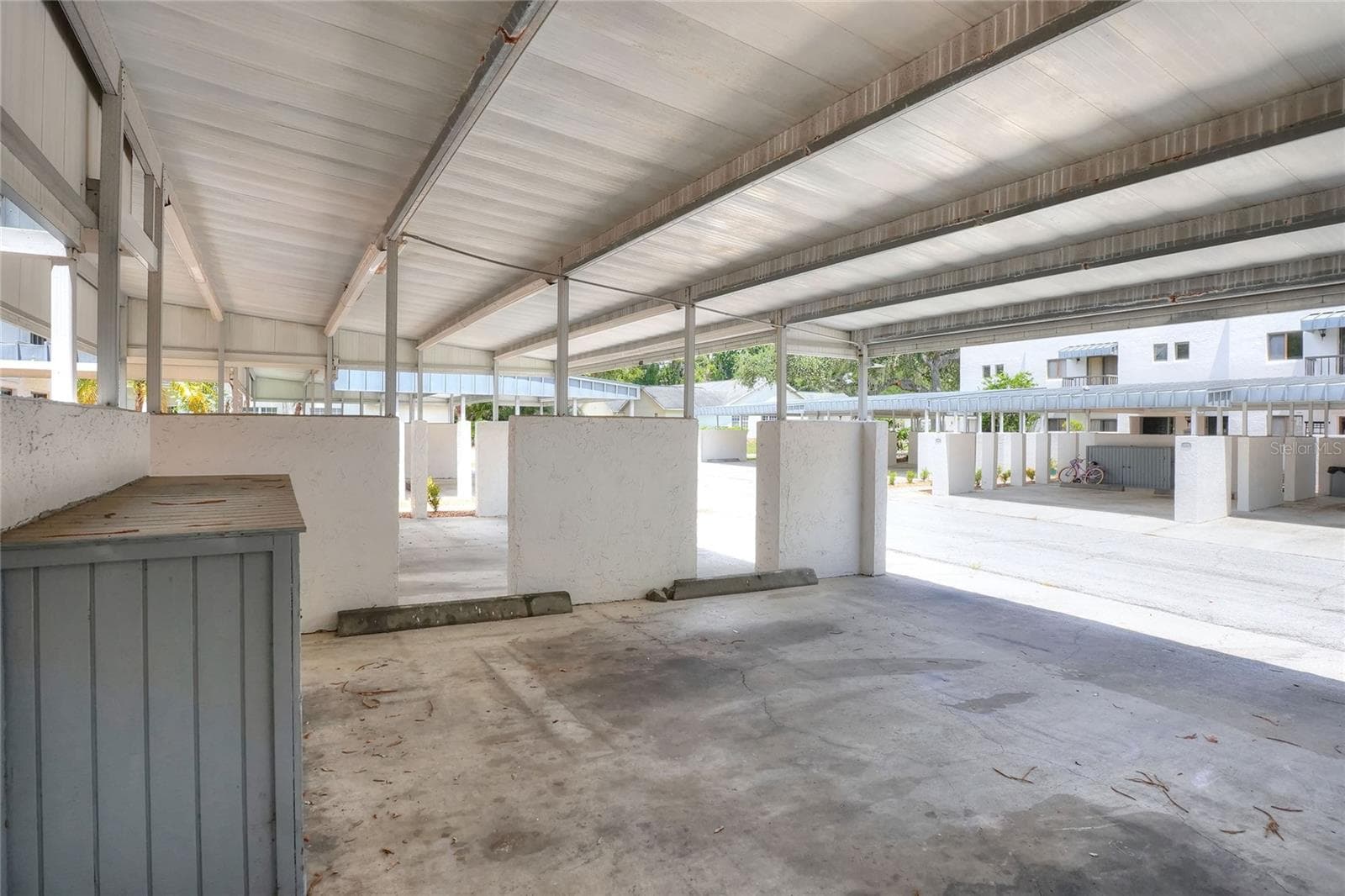 Condominium at 1810 VILLAGE CT, MULBERRY, photo 53 of 55