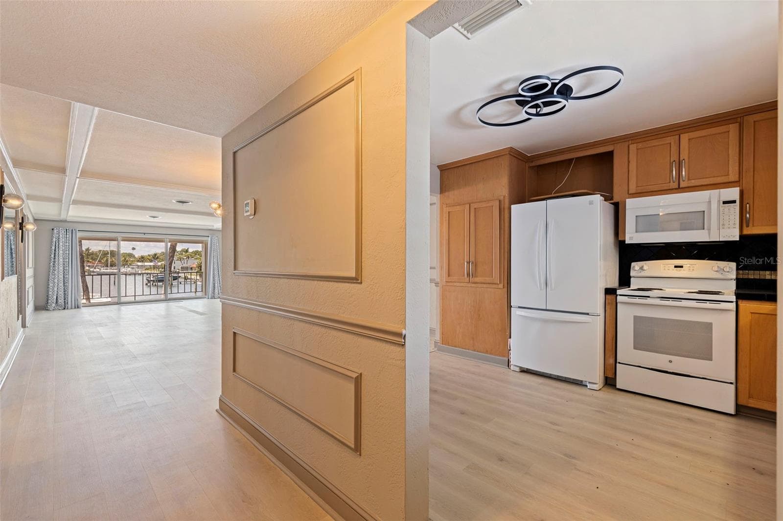 Condominium at 3717 46TH AVE S #11, ST PETERSBURG, photo 4 of 51