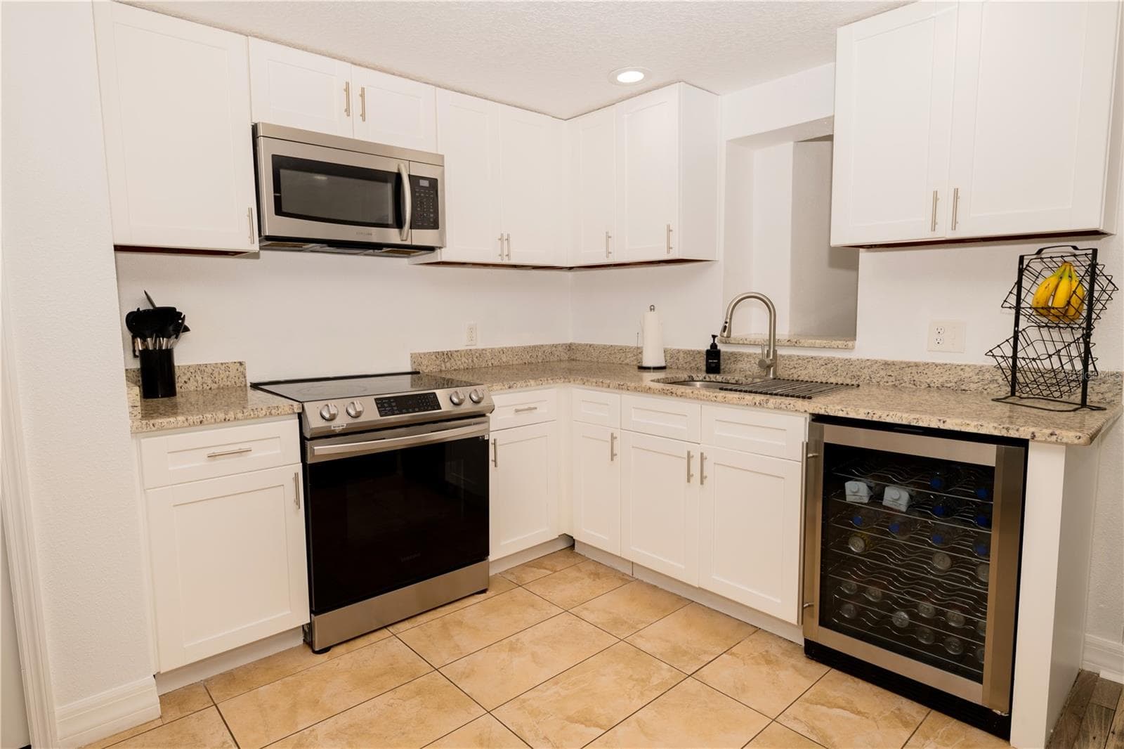Single Family Residence at 39736 MEADOWOOD LOOP, ZEPHYRHILLS, photo 13 of 32