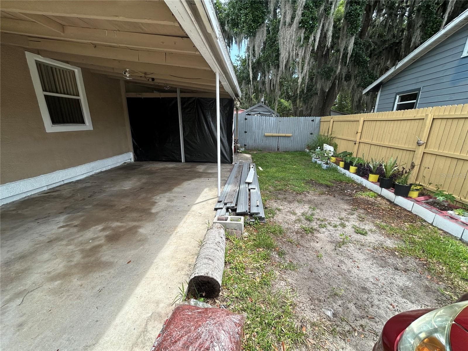 front yard - 629 HOLMES AVE, DAYTONA BEACH
