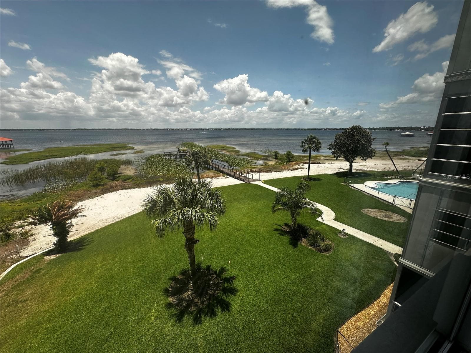 LakeFront Yard Beach - 2131 LAKEVIEW DR #410, SEBRING
