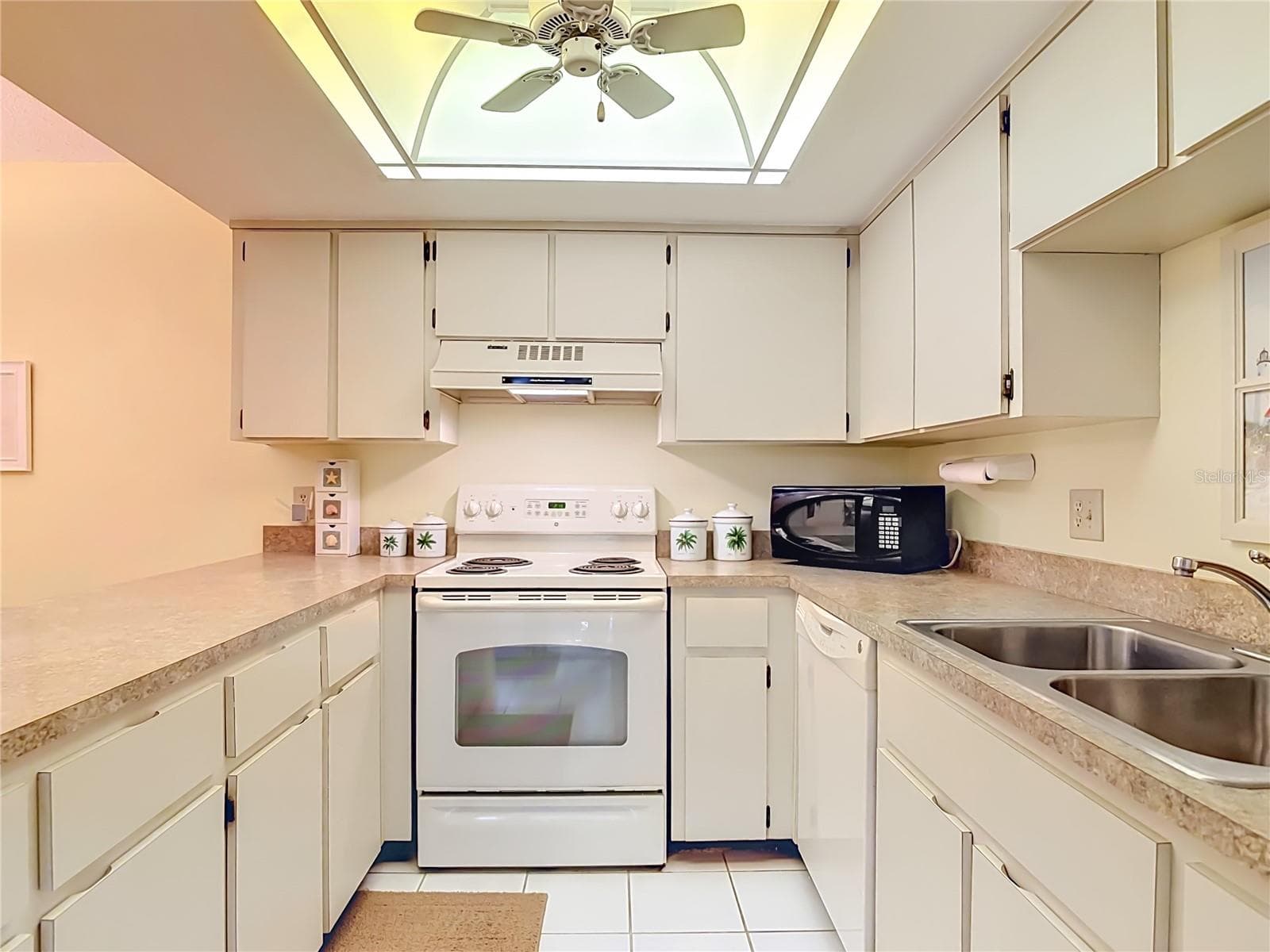 Townhouse at 4150 S ATLANTIC AVE #113D, NEW SMYRNA BEACH, photo 20 of 63