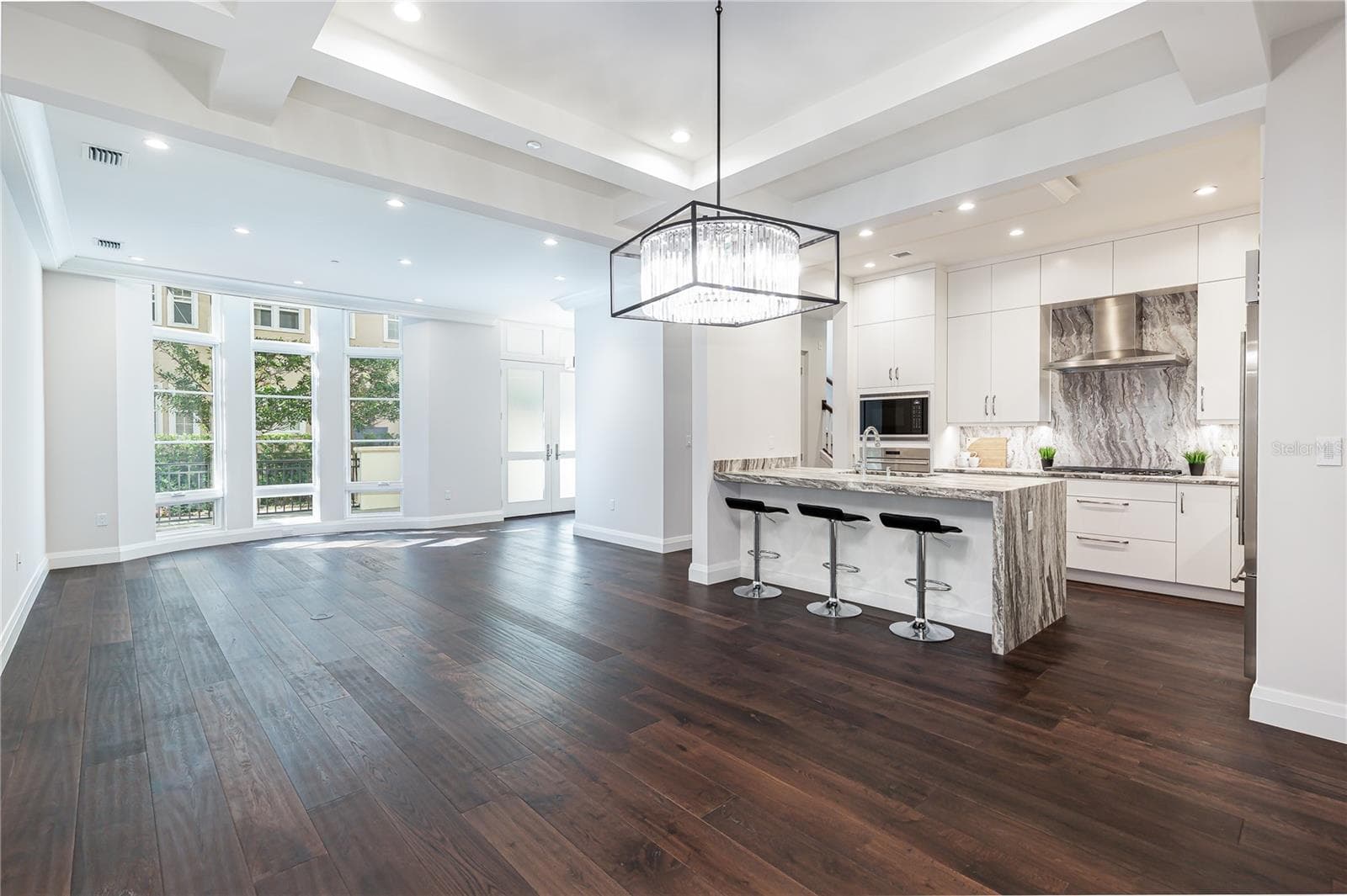 Townhouse at 125 S INTERLACHEN AVE #2, WINTER PARK, photo 8 of 50