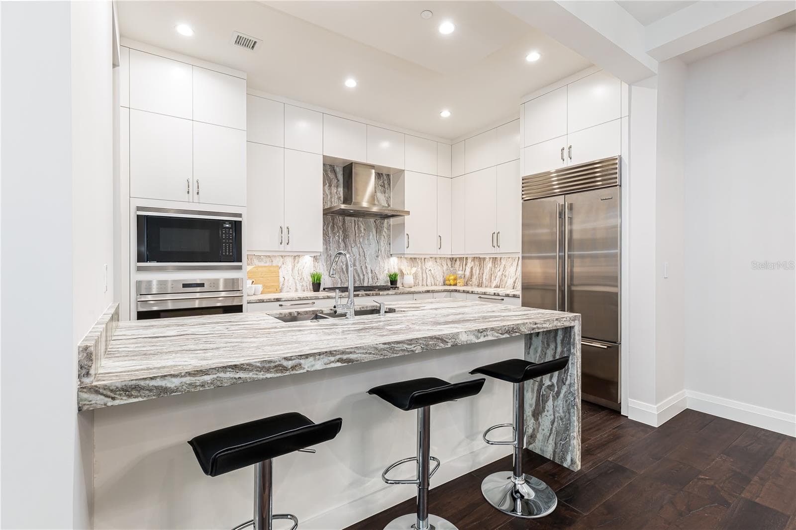 Townhouse at 125 S INTERLACHEN AVE #2, WINTER PARK, photo 11 of 50
