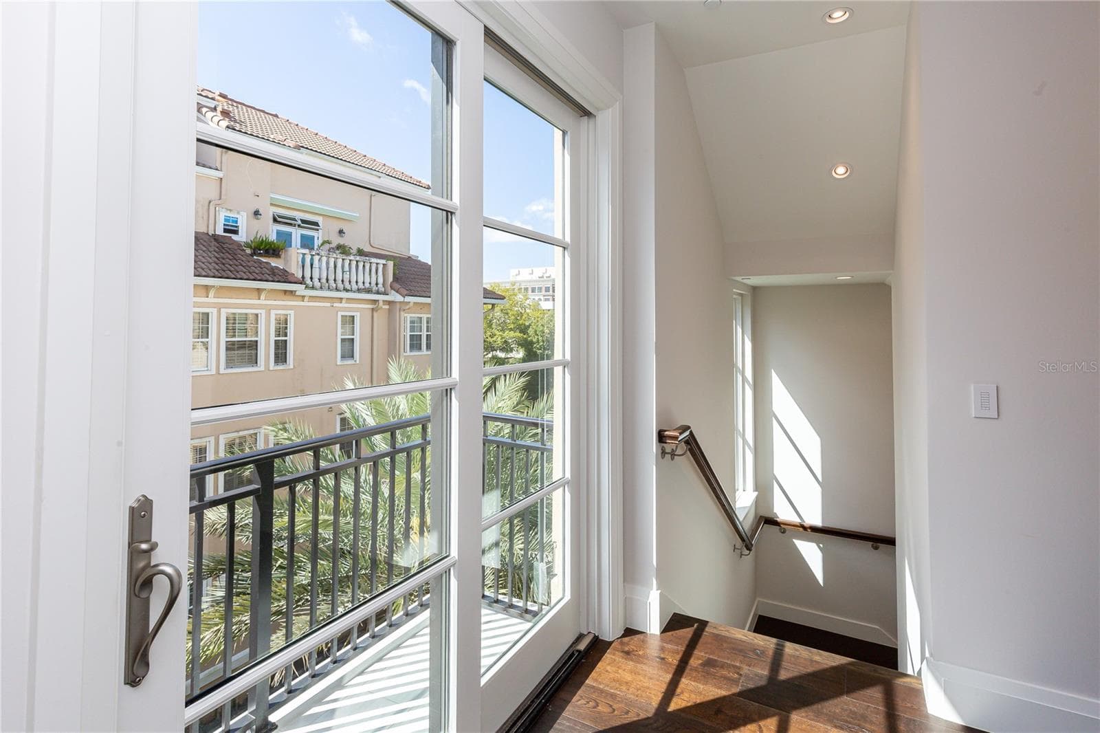 Townhouse at 125 S INTERLACHEN AVE #2, WINTER PARK, photo 31 of 50