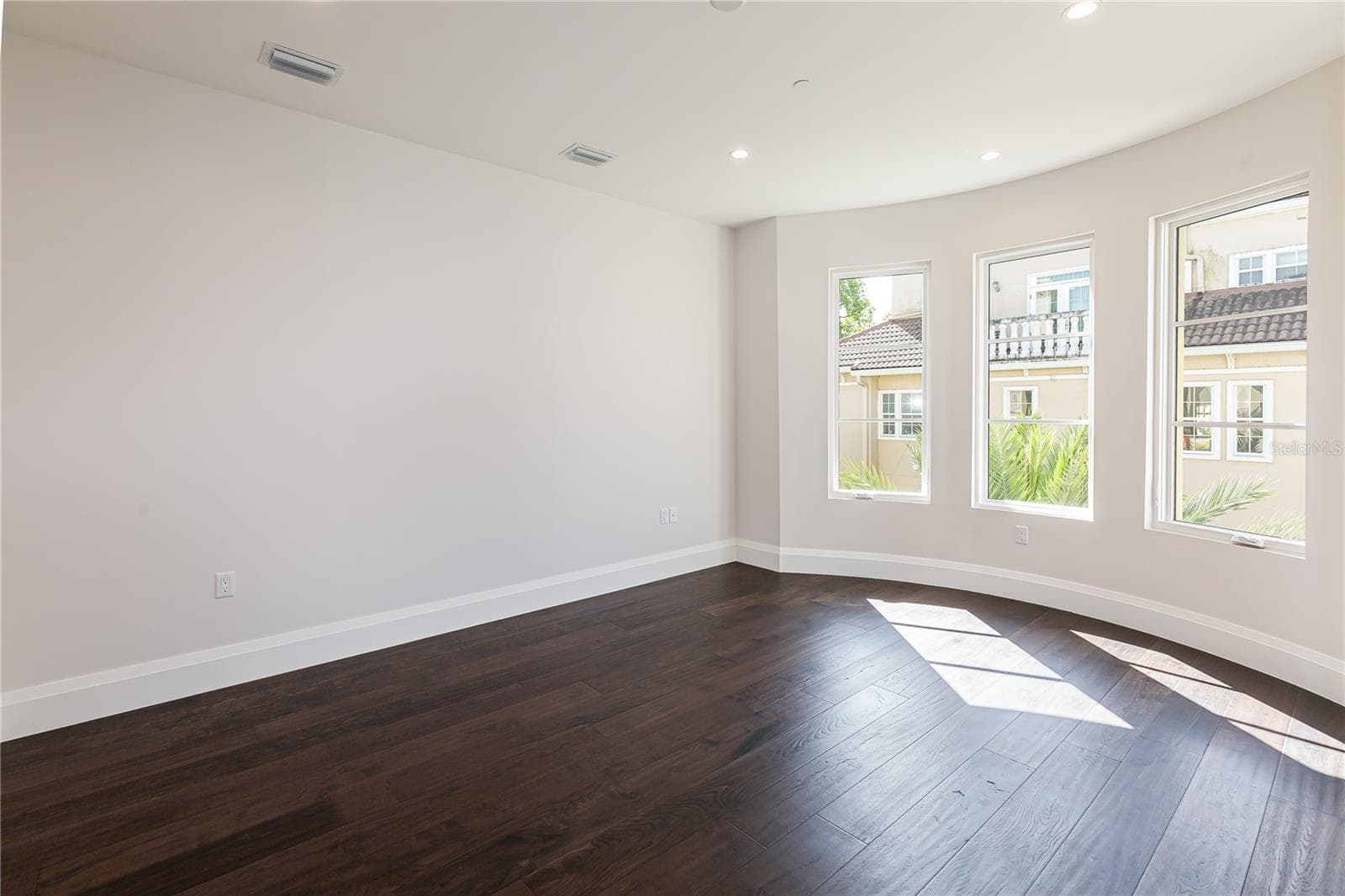 Townhouse at 125 S INTERLACHEN AVE #2, WINTER PARK, photo 32 of 50