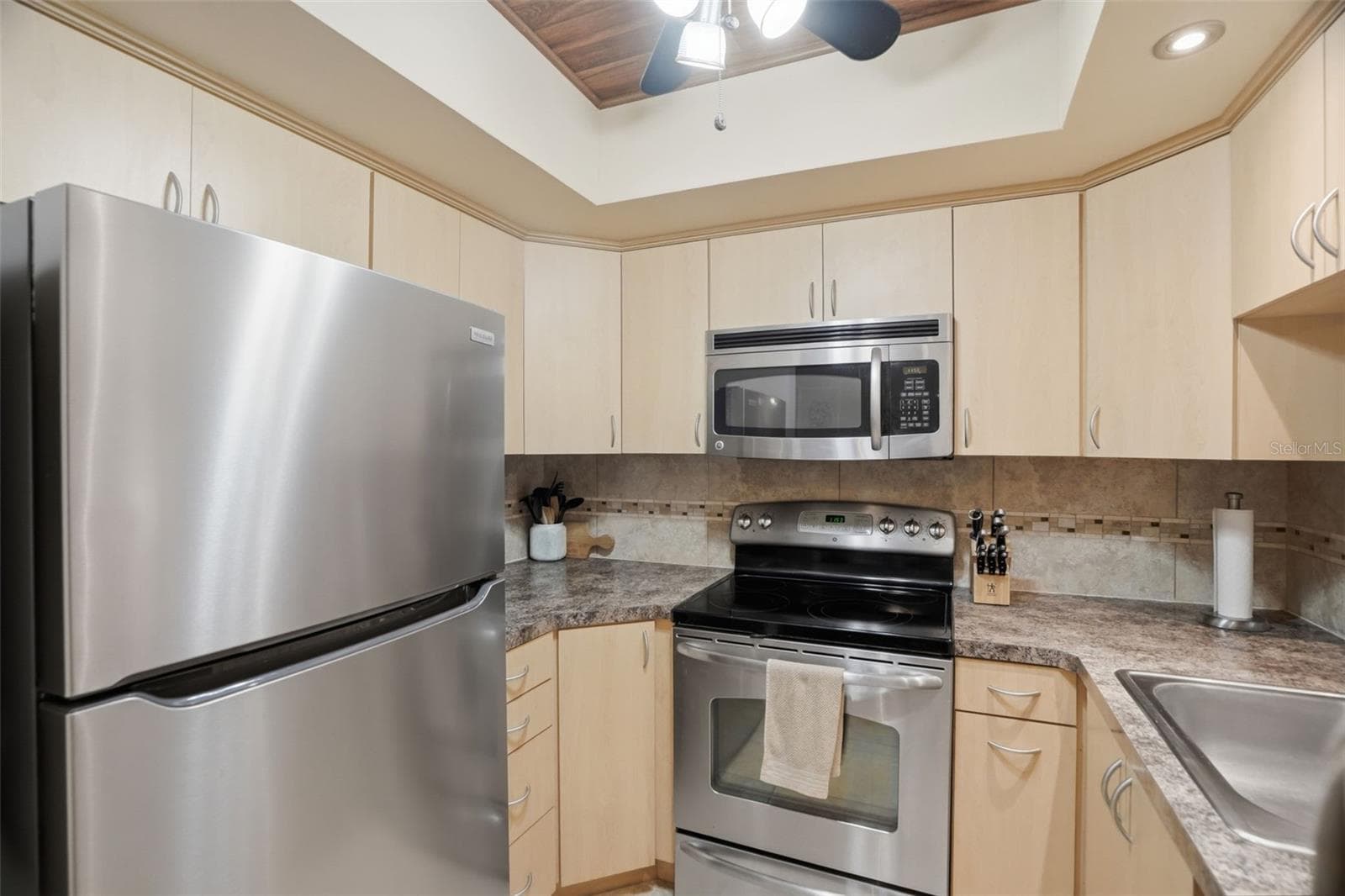 Condominium at 5108 AMULET DR #205, NEW PORT RICHEY, photo 12 of 44