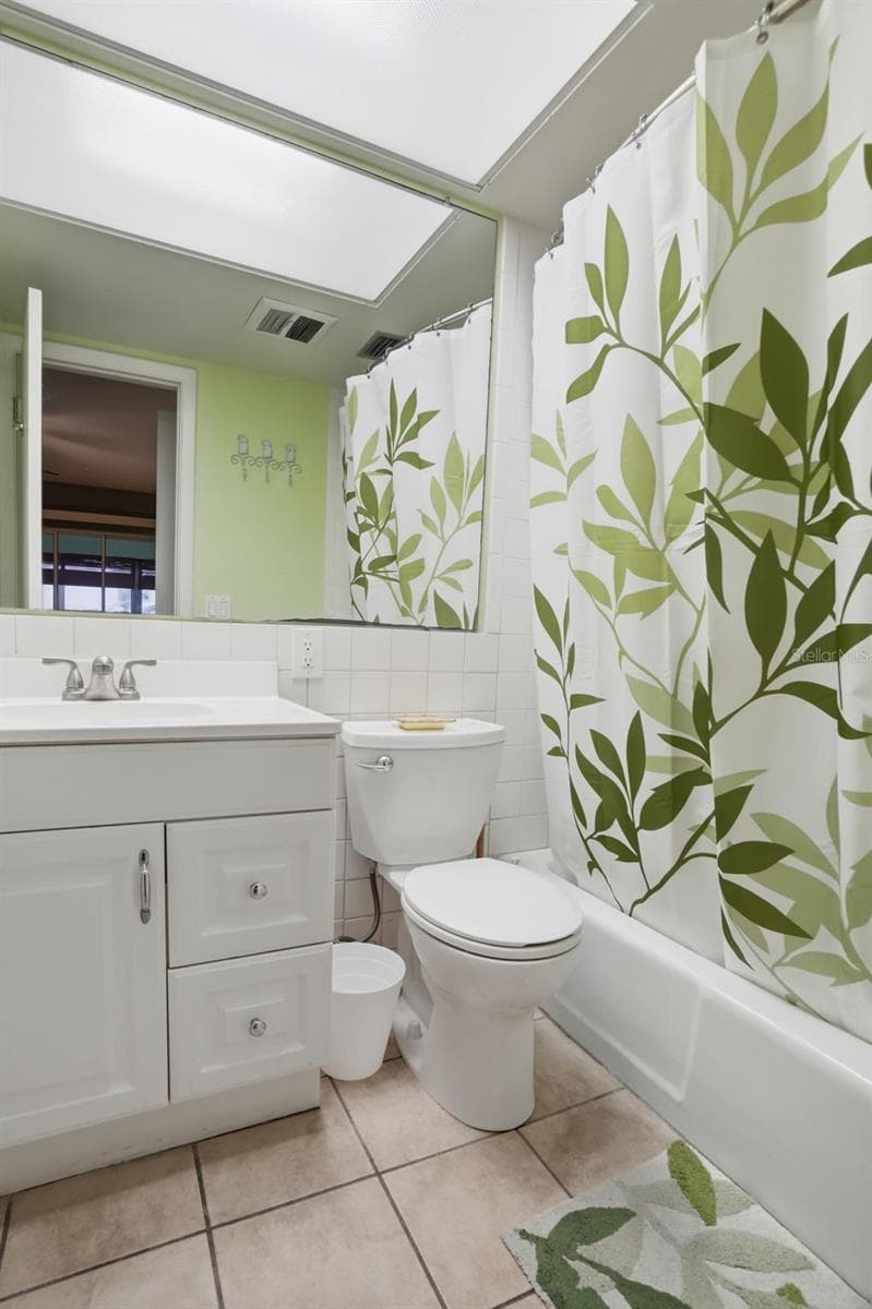 Primary bath - 5108 AMULET DR #205, NEW PORT RICHEY