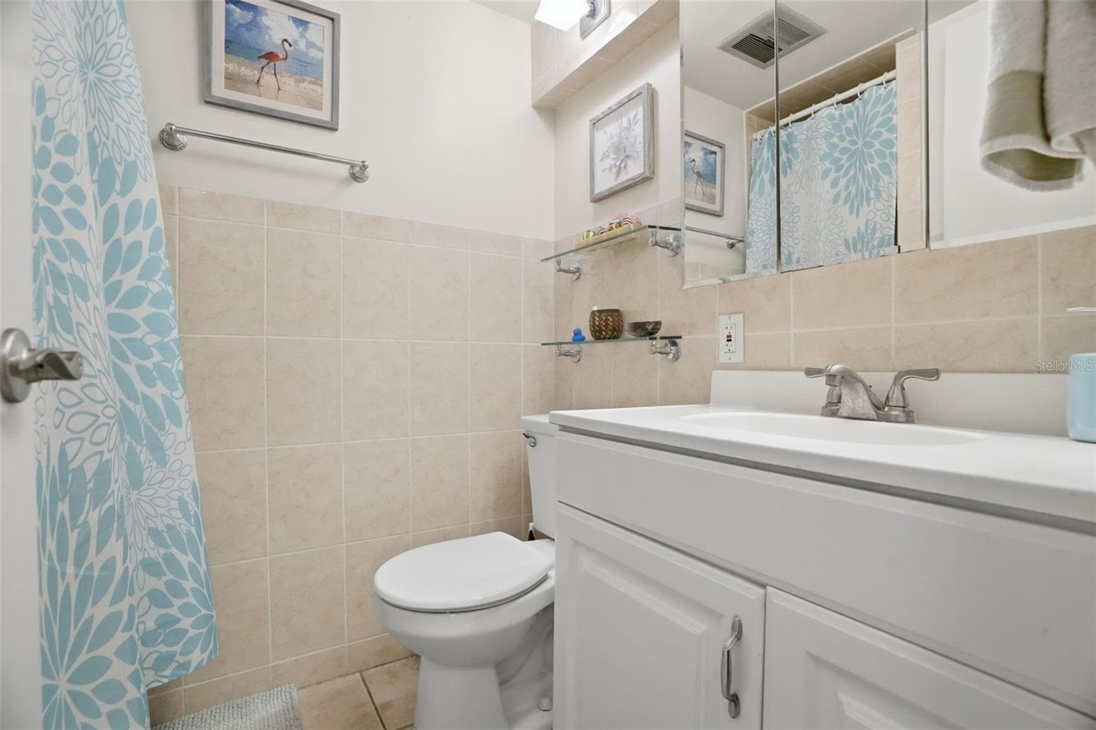 Hall bath - 5108 AMULET DR #205, NEW PORT RICHEY
